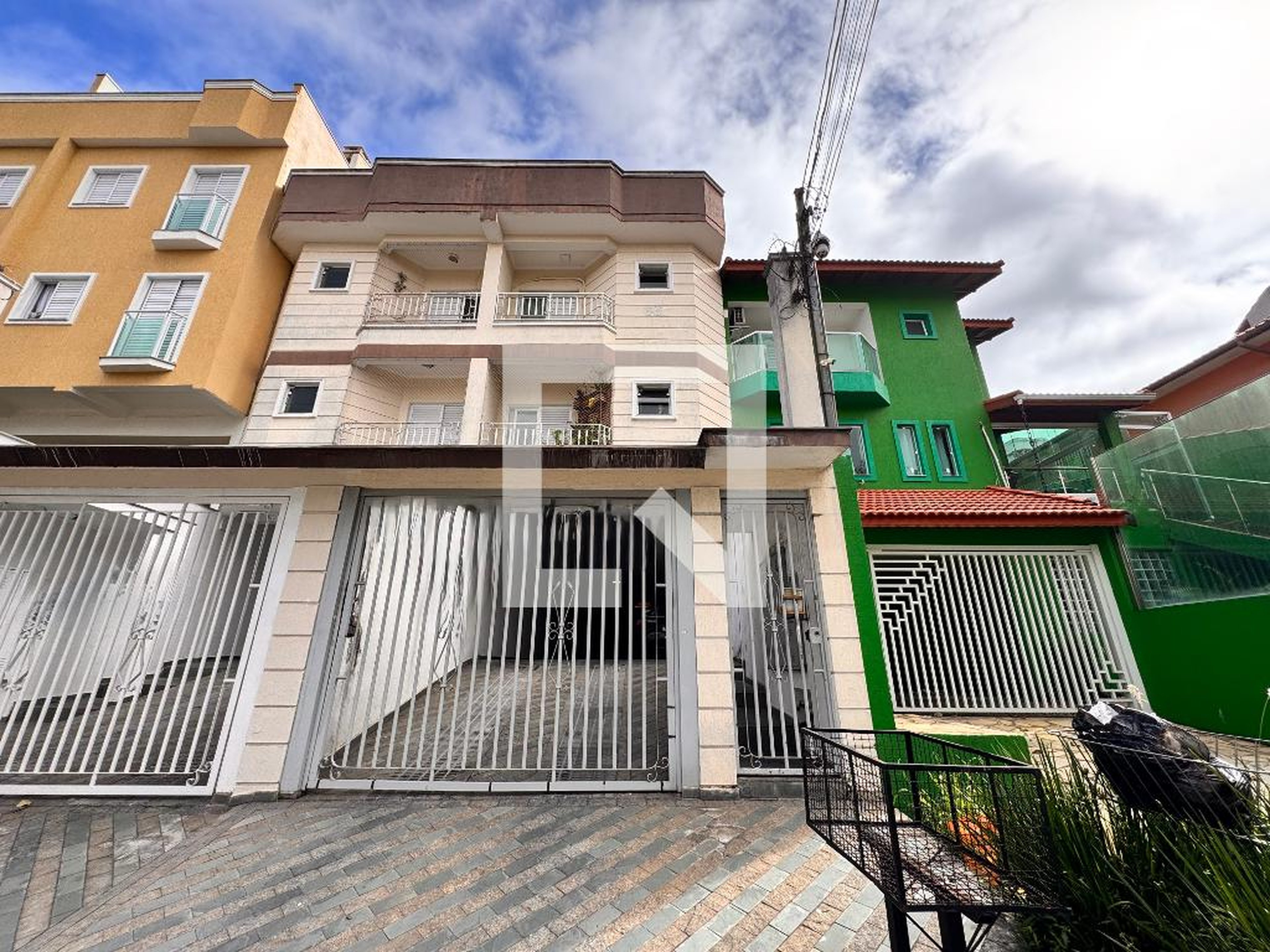 Fachada Condomínio em Rua Araguaia, 660