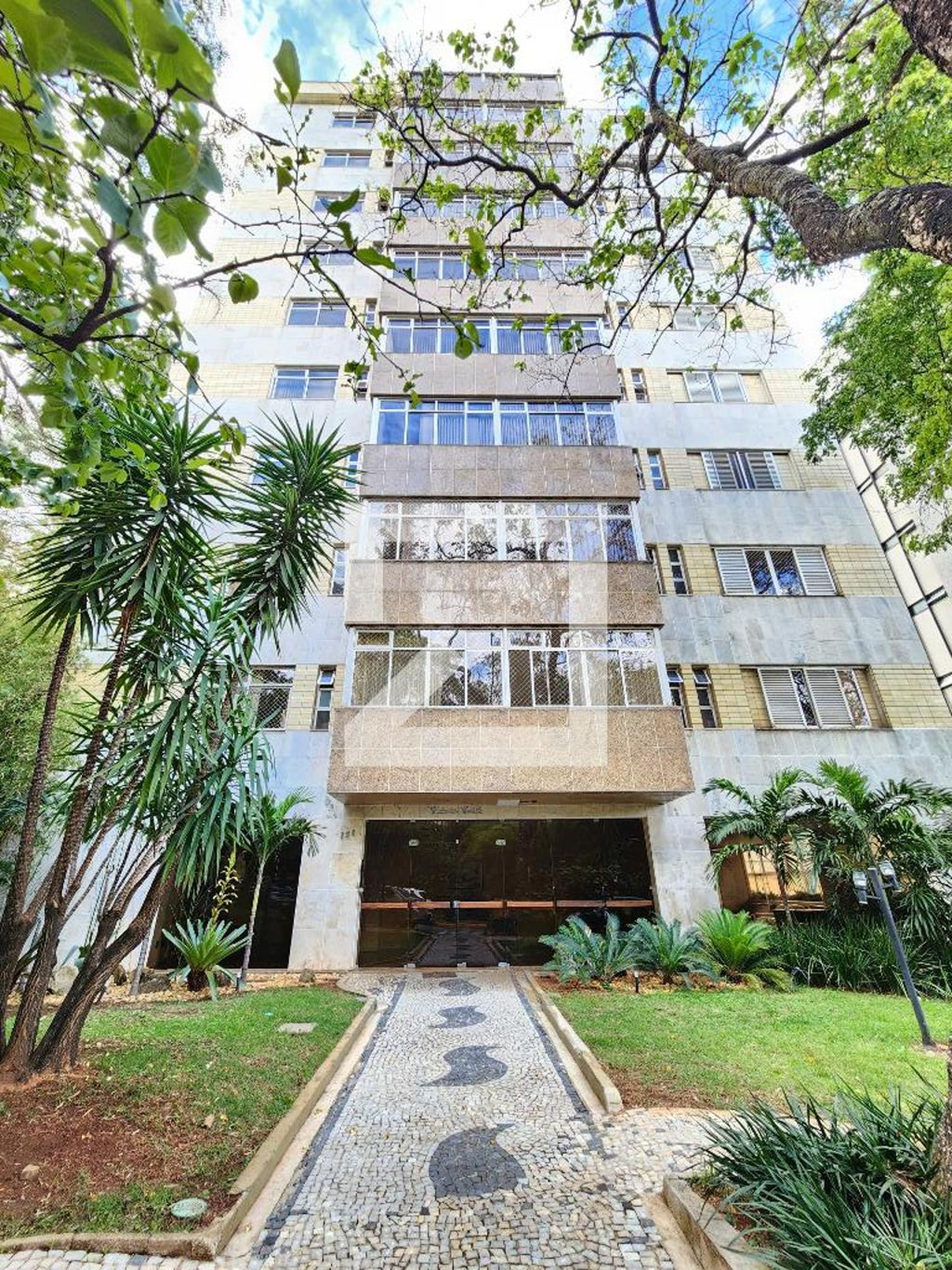 Fachada Condomínio em Rua João Furtado, 138