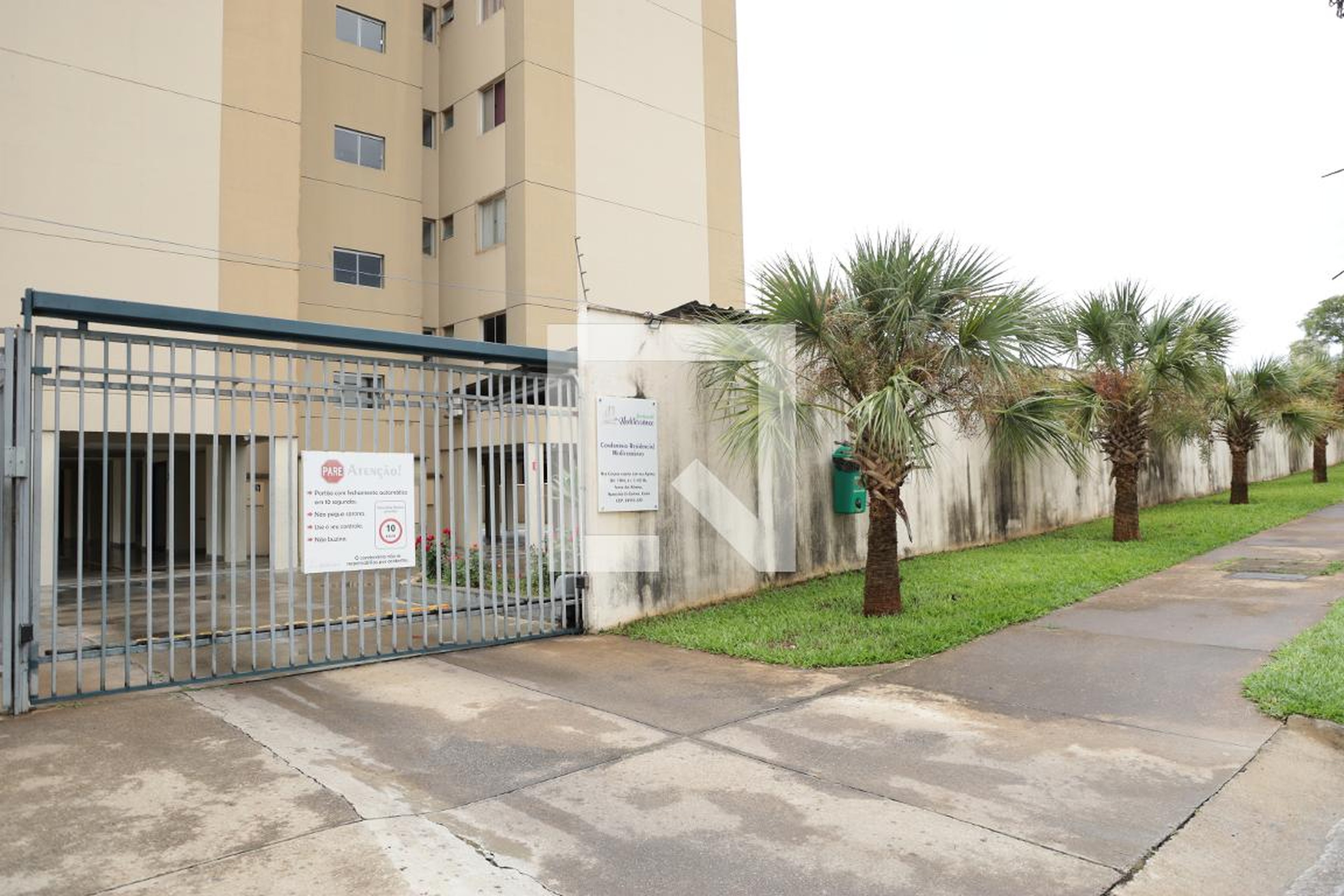 Fachada Condomínio em Rua Caiçara, 136