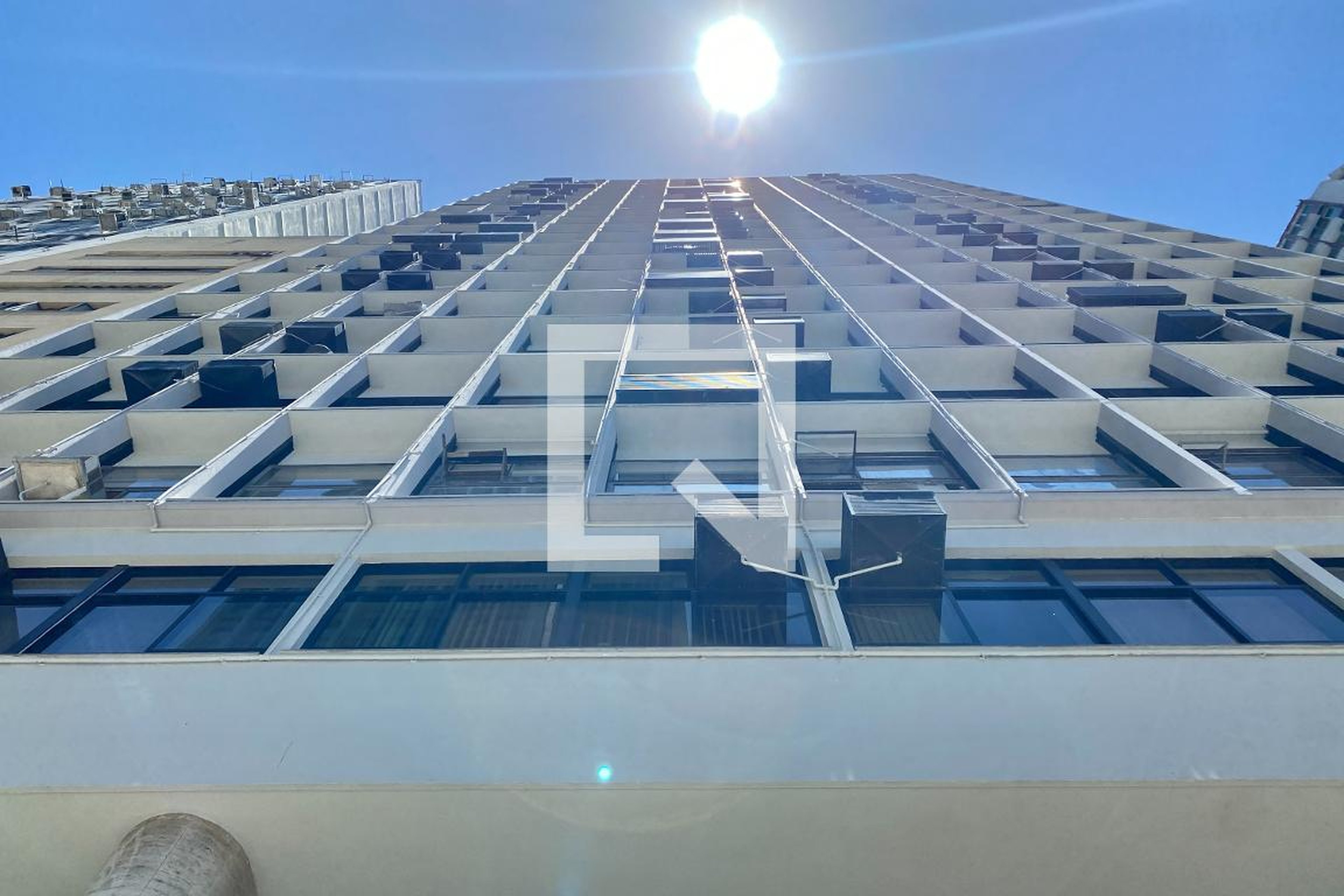 Fachada Condomínio em Avenida Almirante Barroso, 6