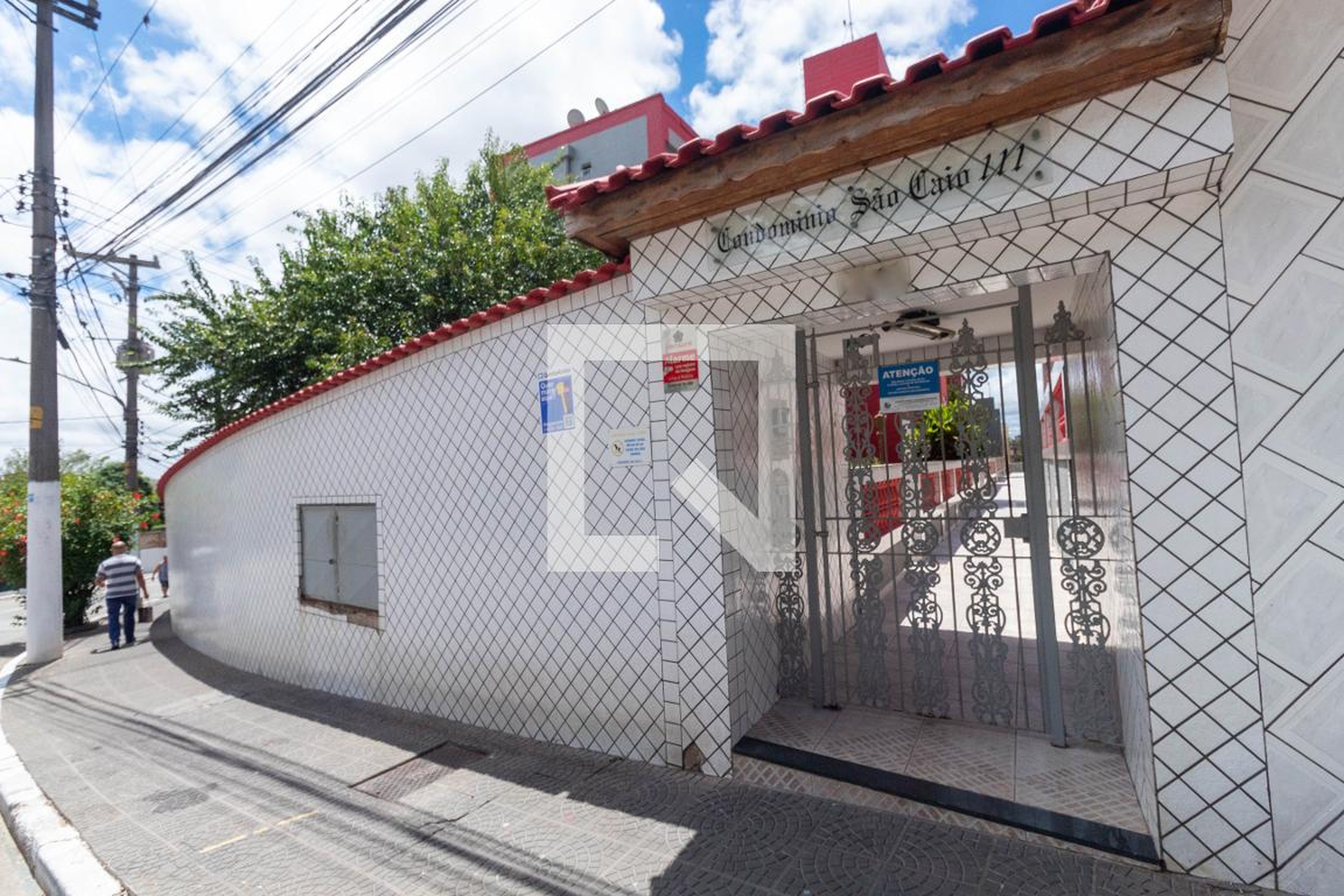 Fachada do Prédio Condomínio em Rua Padre José Vieira de Matos, 571