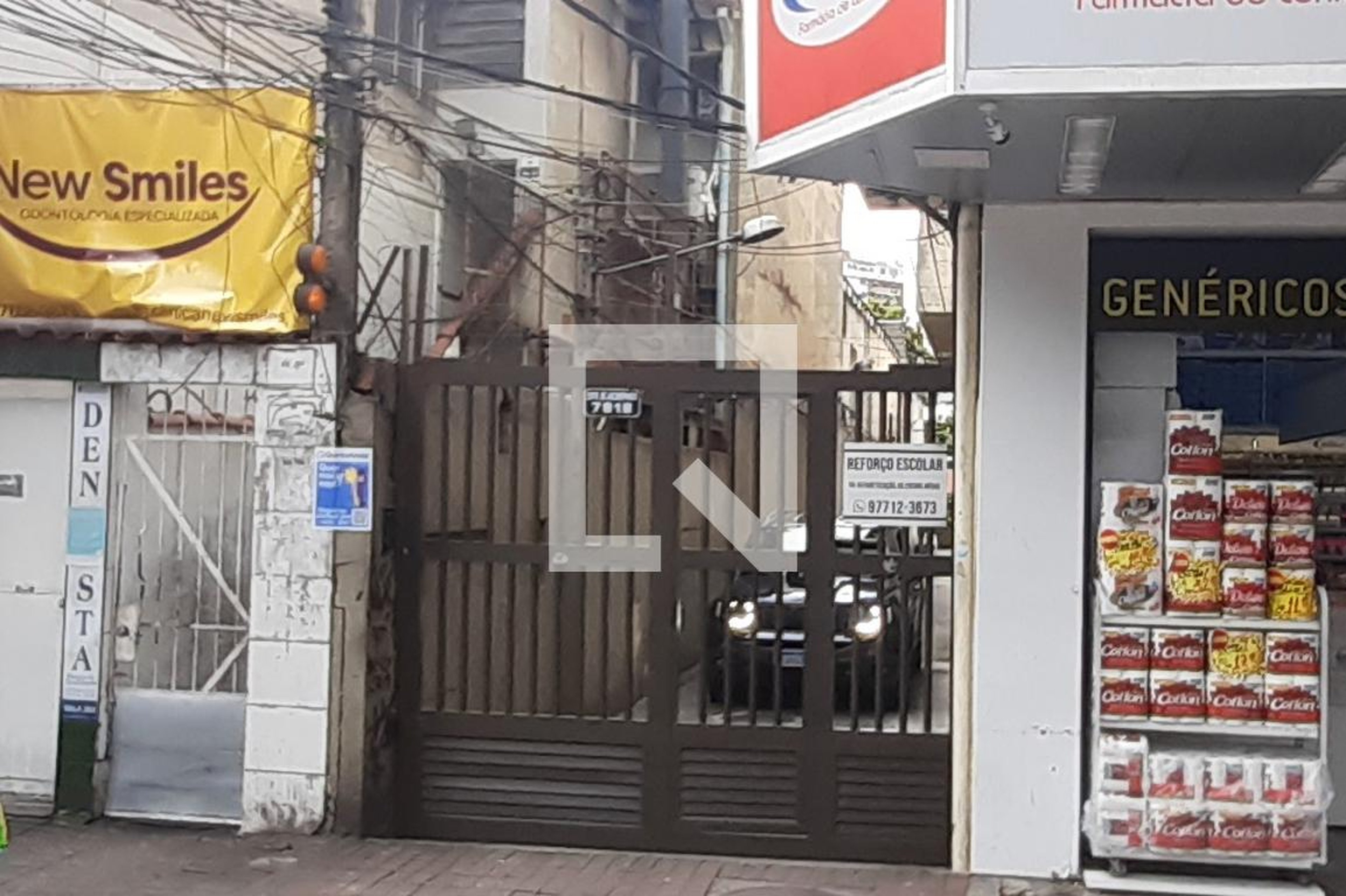 Fachada Condomínio em Estrada de Jacarepaguá, 7818