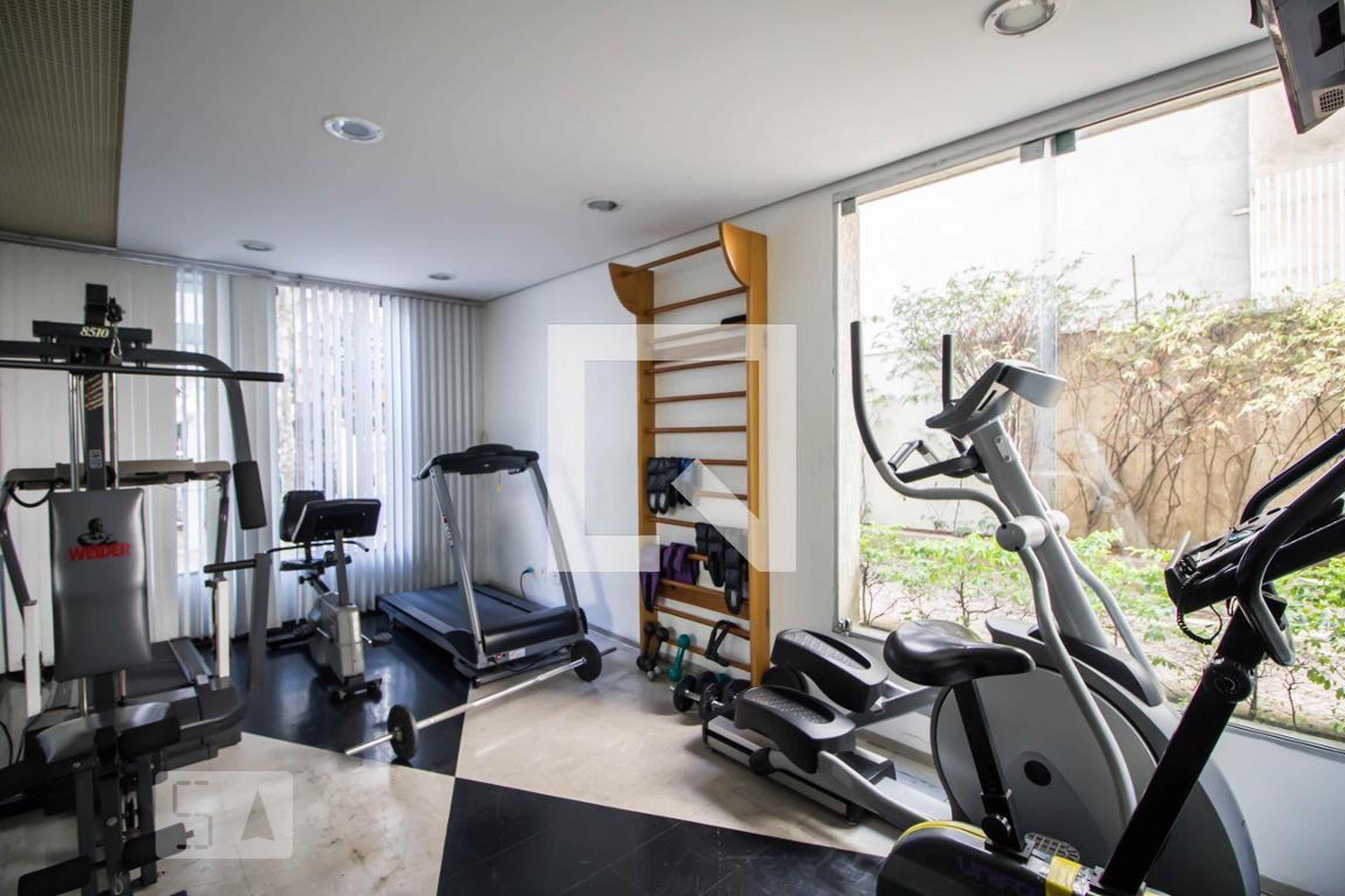 Academia - Edifício Contemporaneum