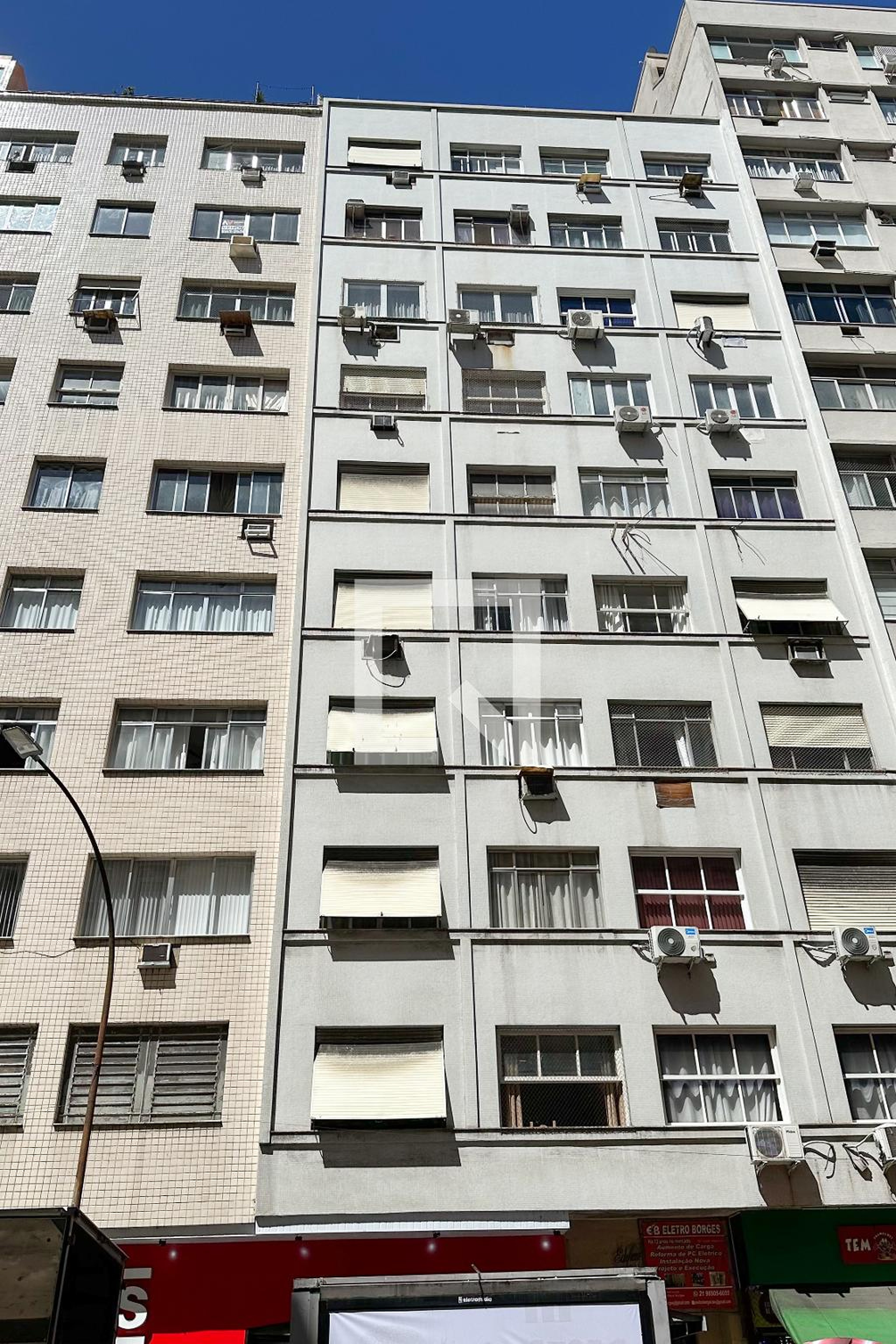 Fachada Condomínio em Rua Figueiredo Magalhães, 236