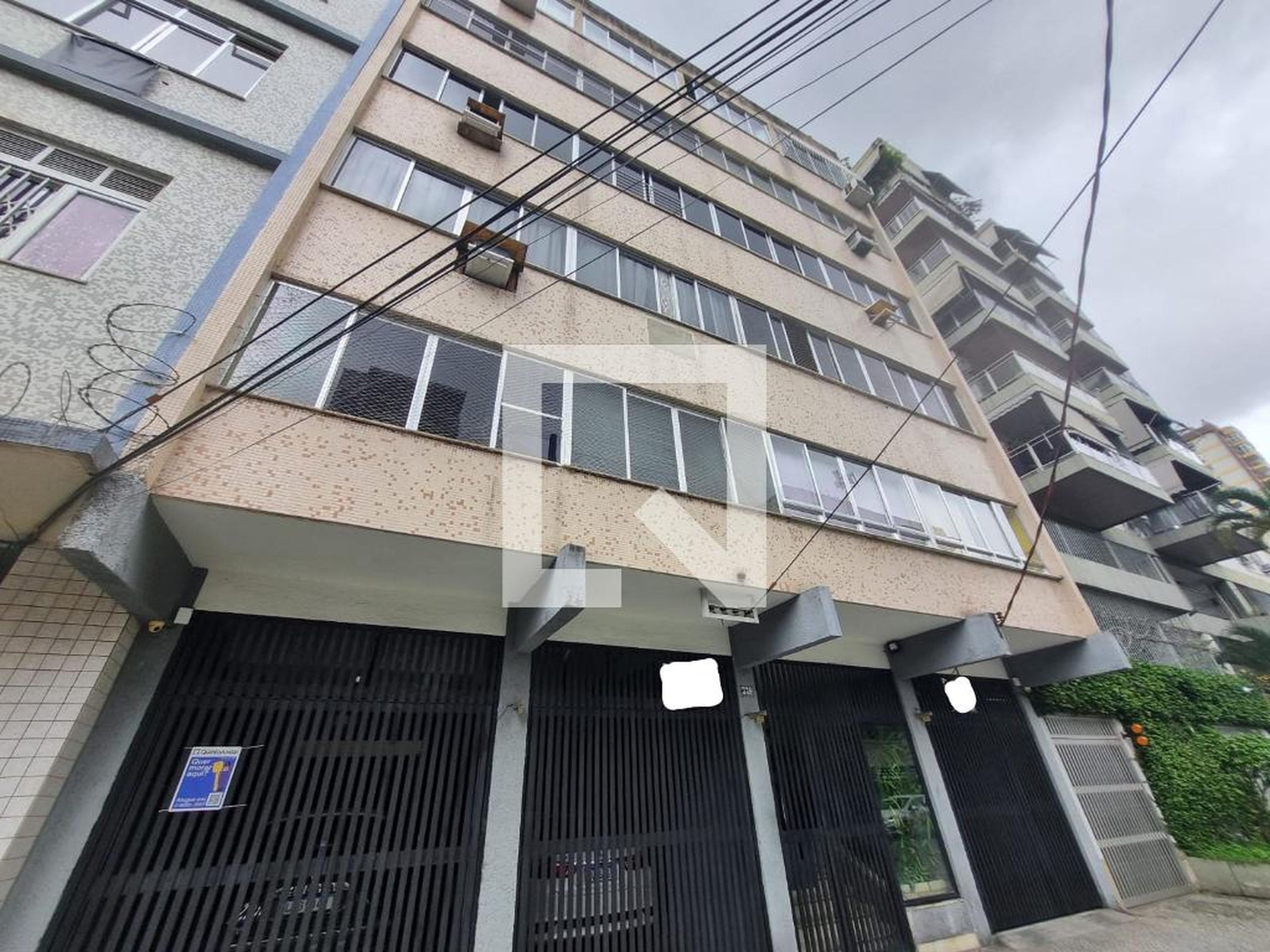 Fachada Condomínio em Rua Pereira Nunes, 239