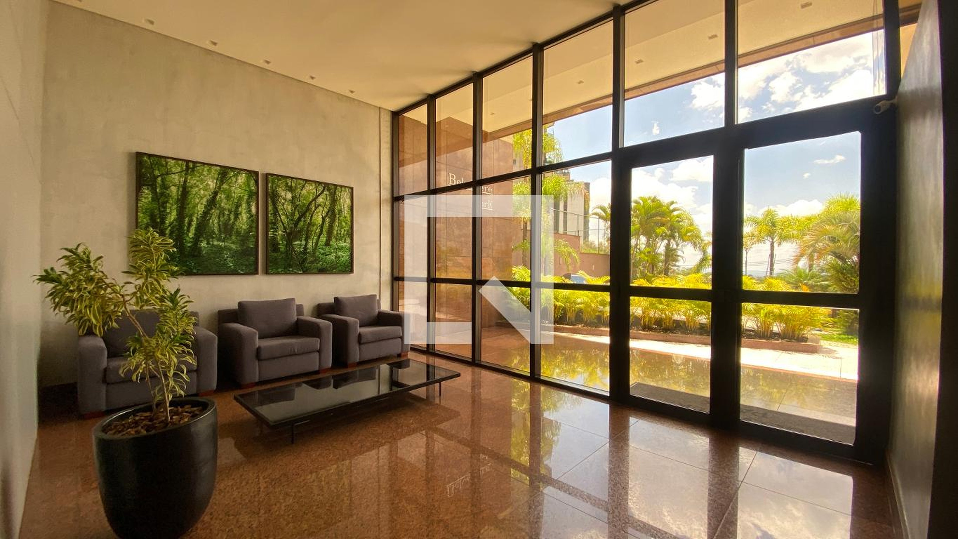 Hall social Condomínio em Rua João Antônio Azeredo, 680