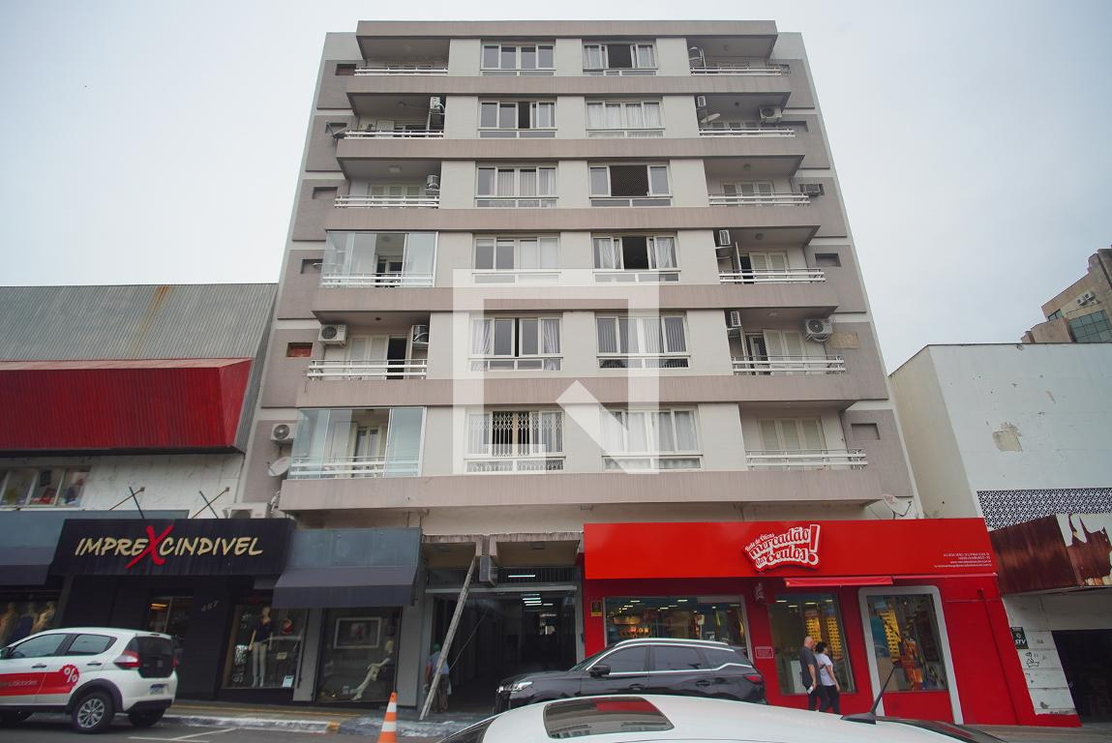 fachada Condomínio em Rua Lima e Silva, 473