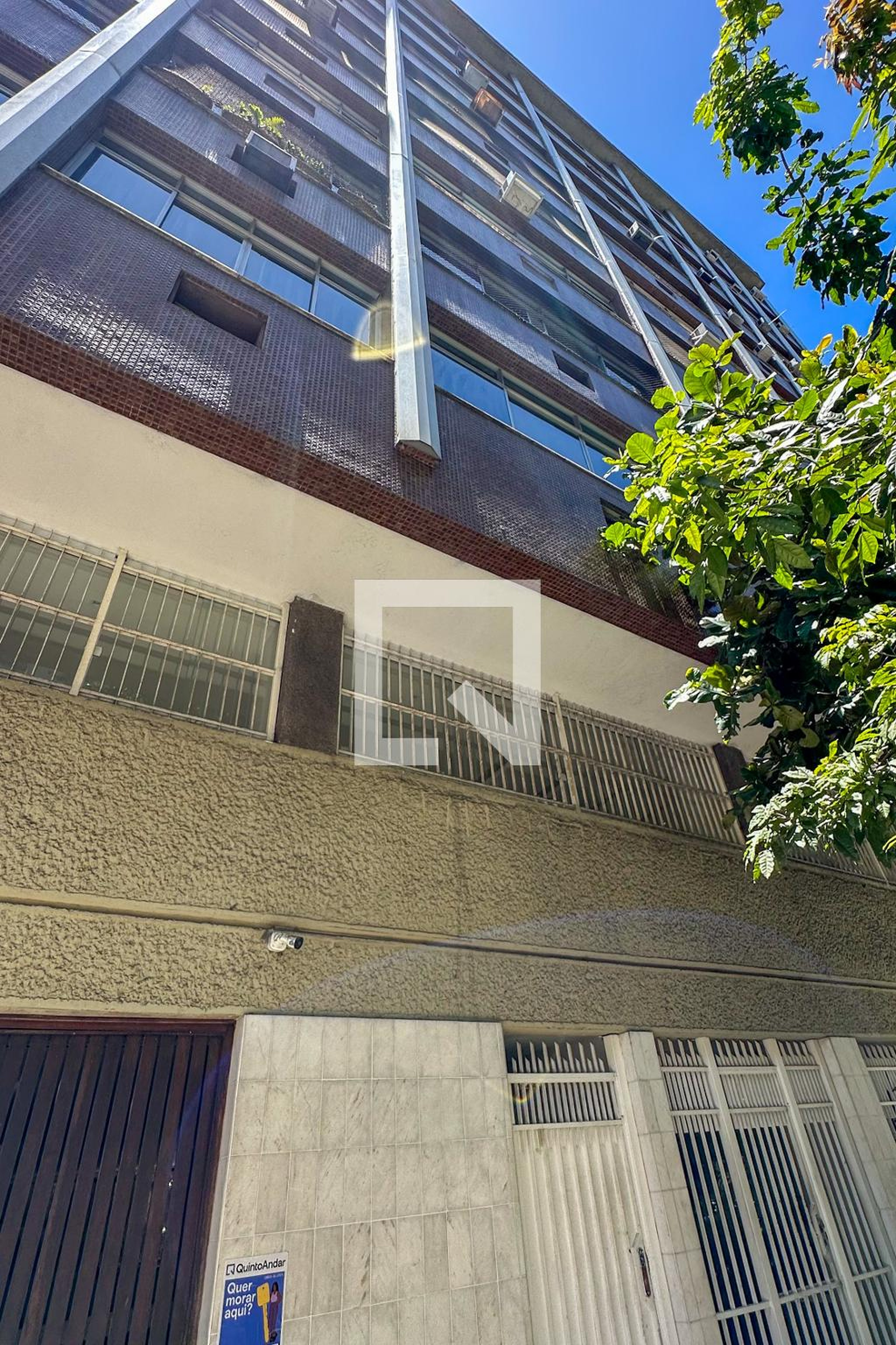 Fachada Condomínio em Rua Siqueira Campos, 216