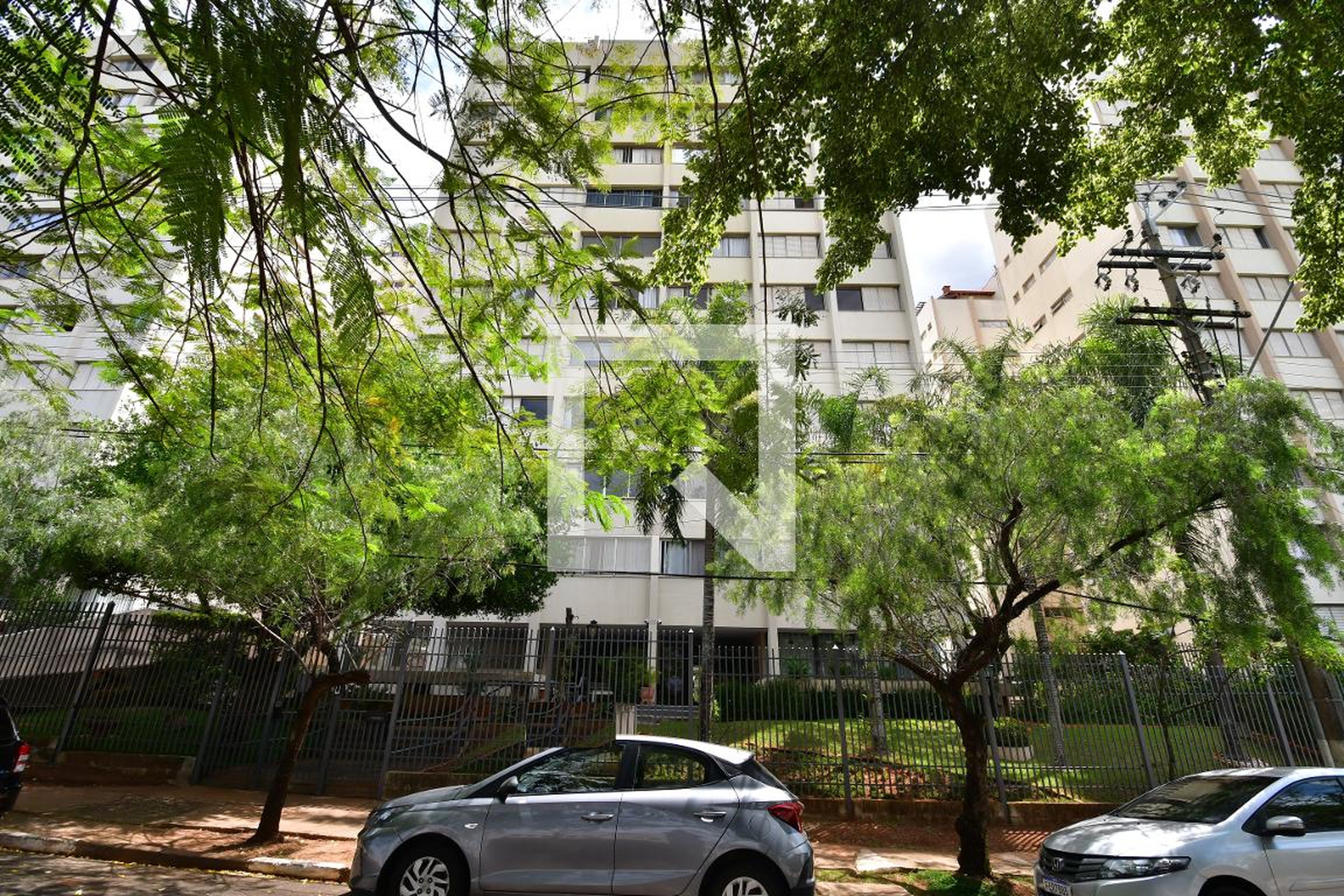 Fachada do Prédio Condomínio em Avenida Papa Pio XII, 163