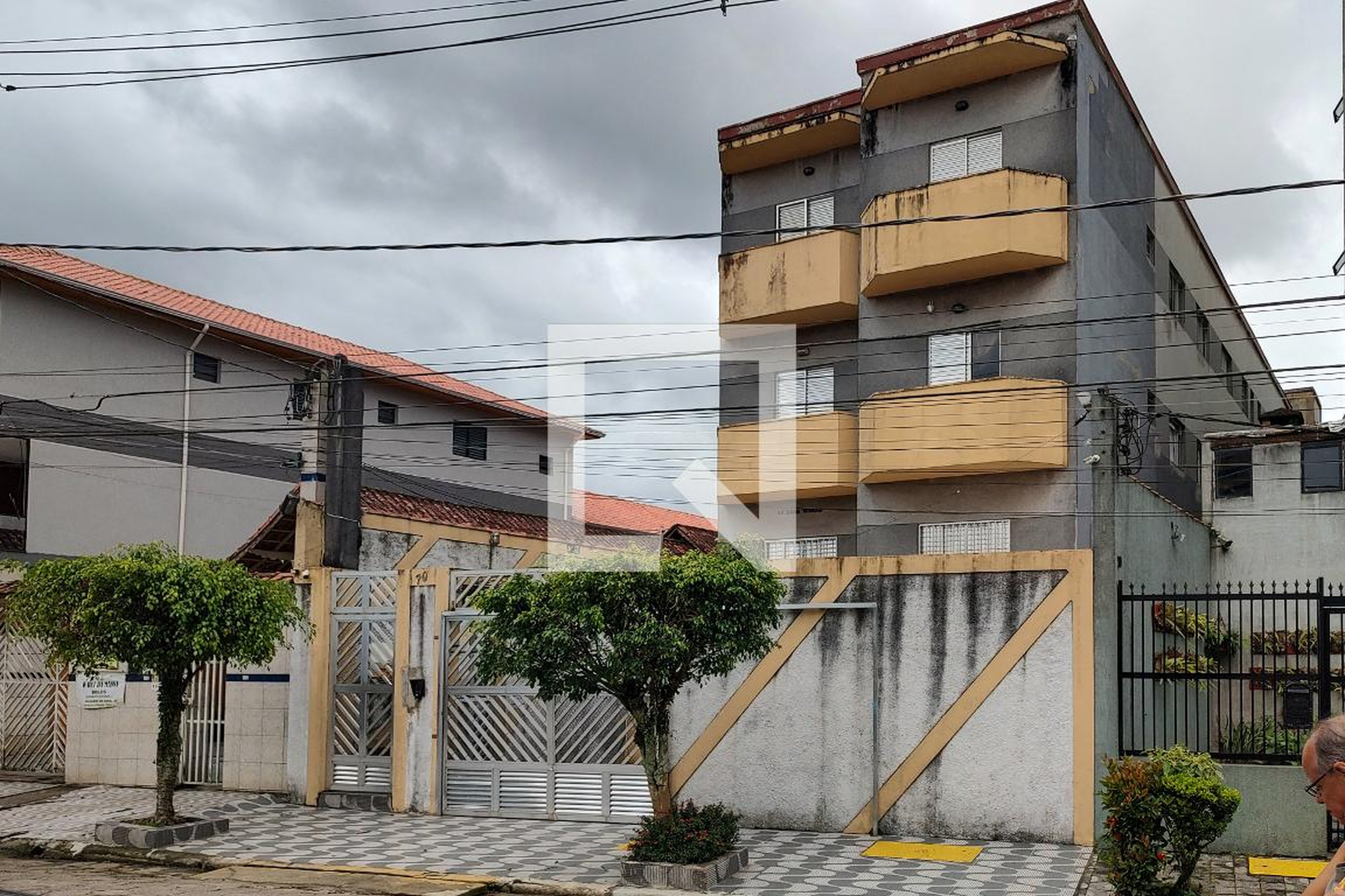 Fachada do Prédio Condomínio Lagoa Dourada