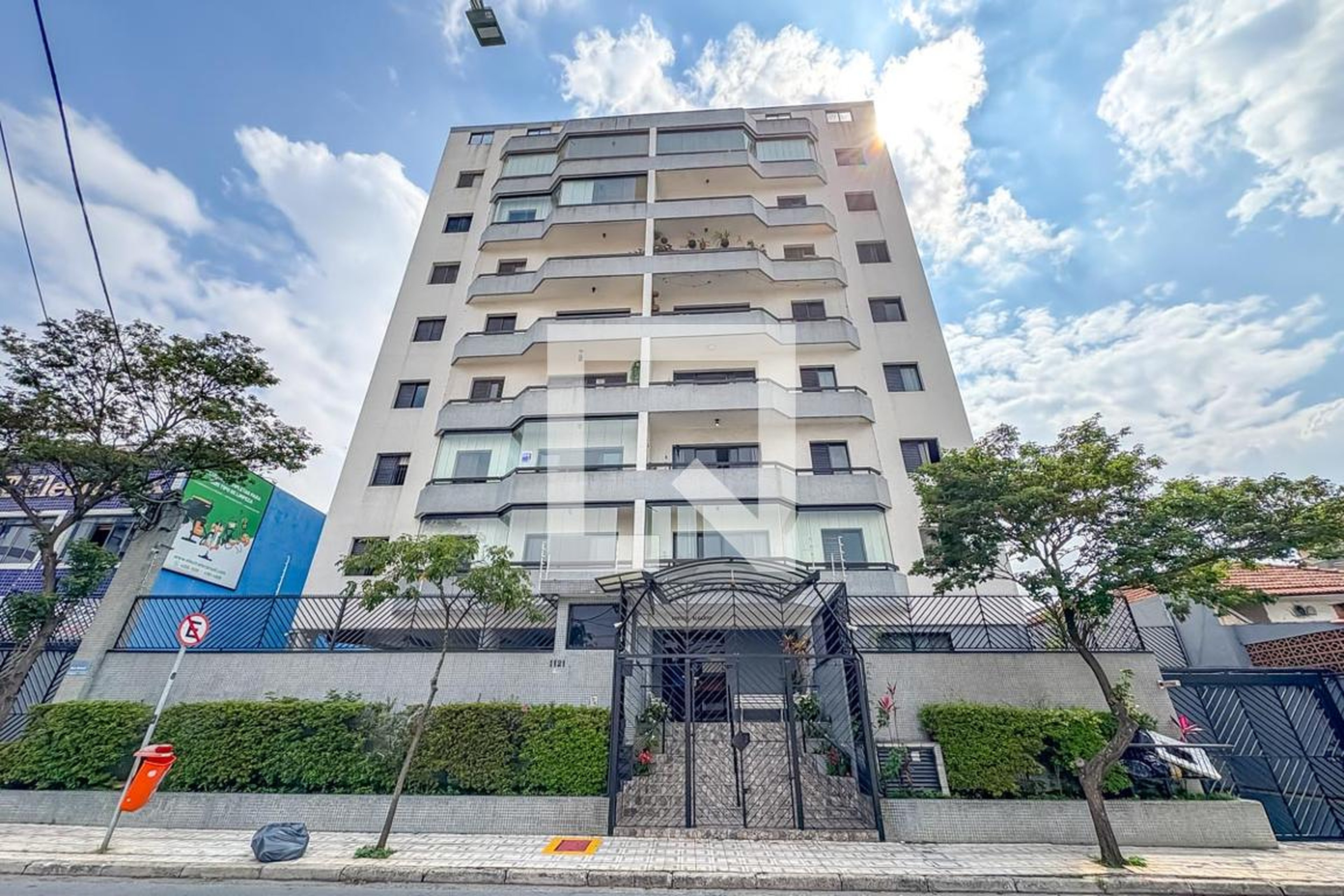 Fachada Condomínio em Rua Brasil, 1121