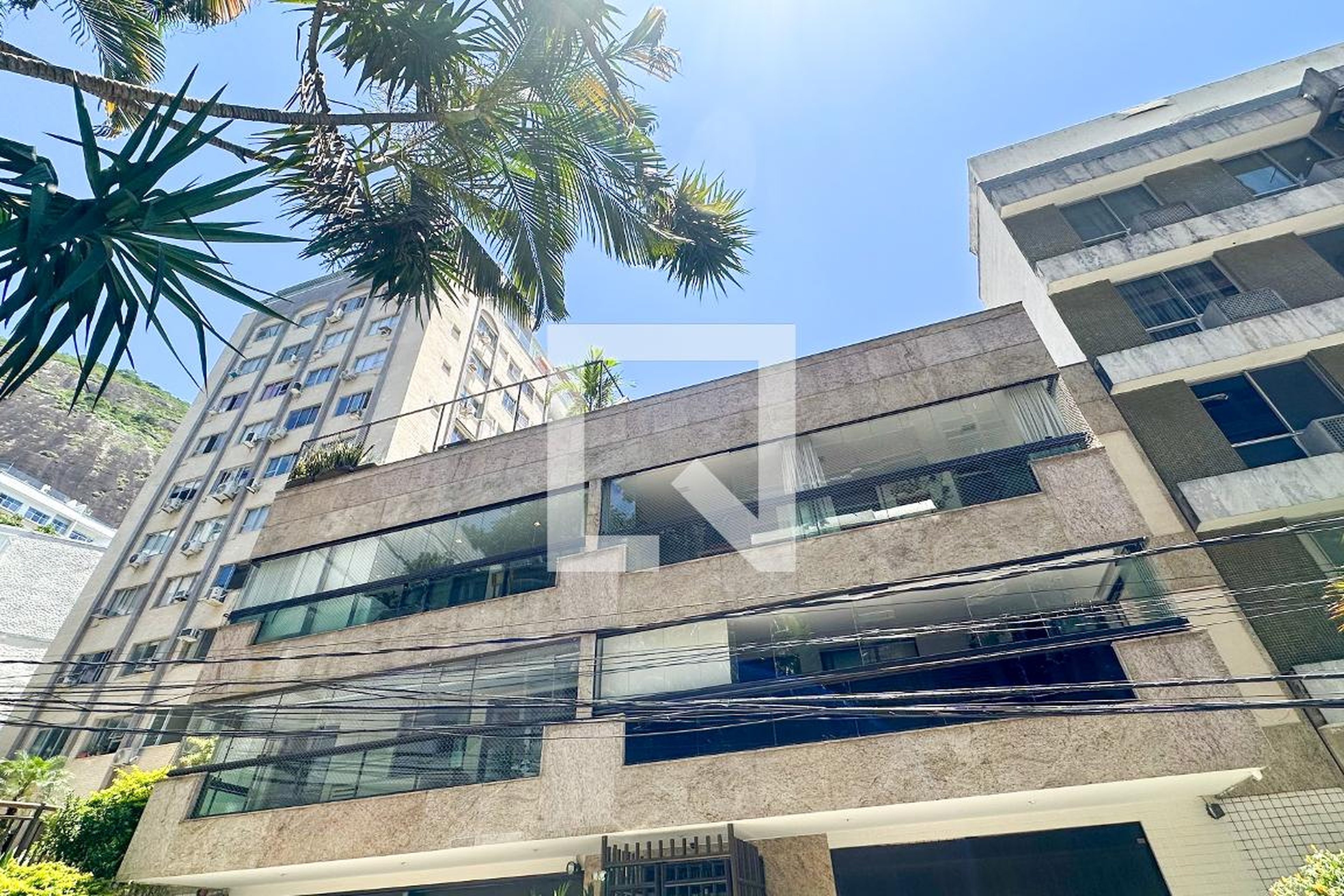 Fachada Edifício Fontana di Trevi