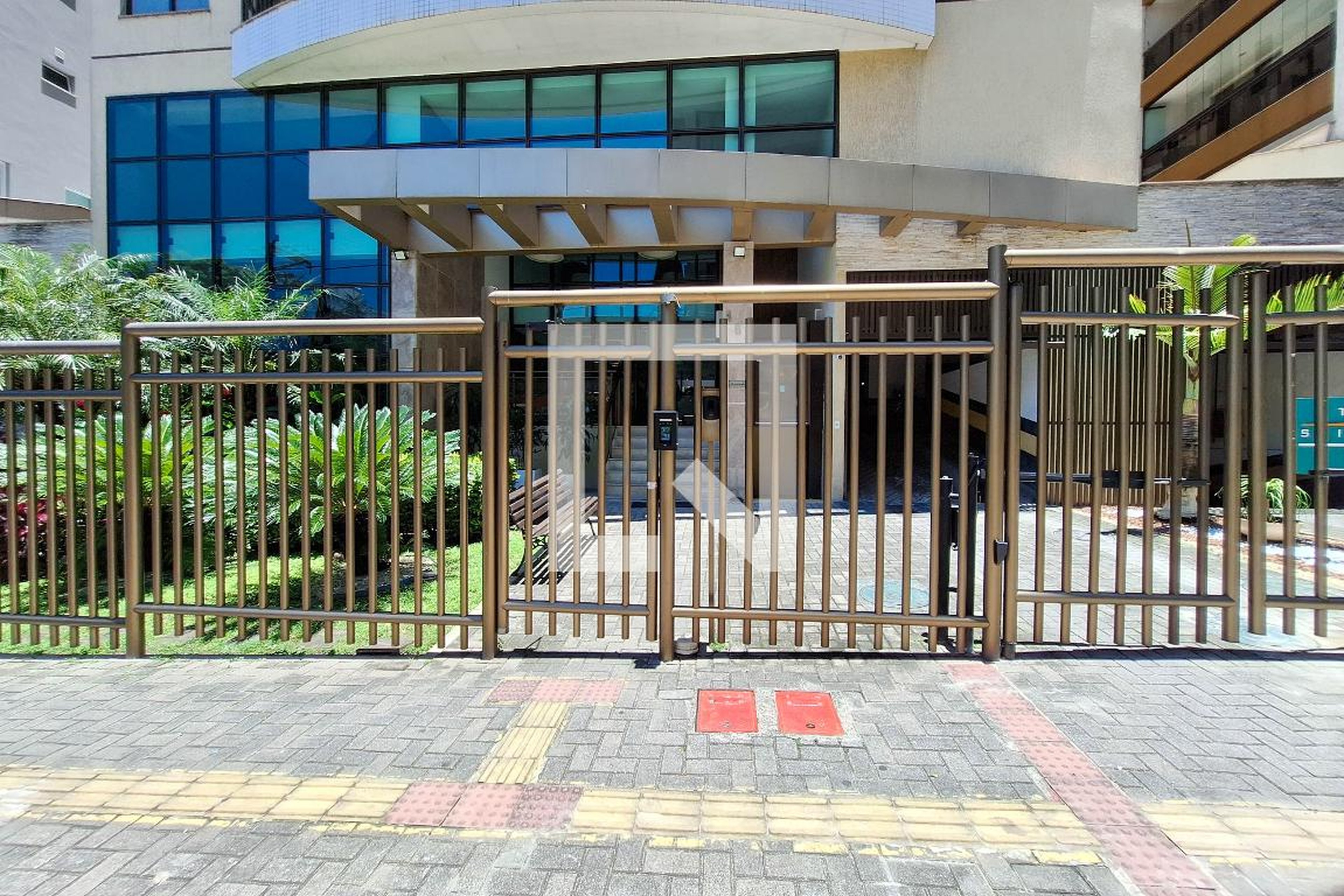 Fachada Condomínio em Rua Doutor Sardinha, 18