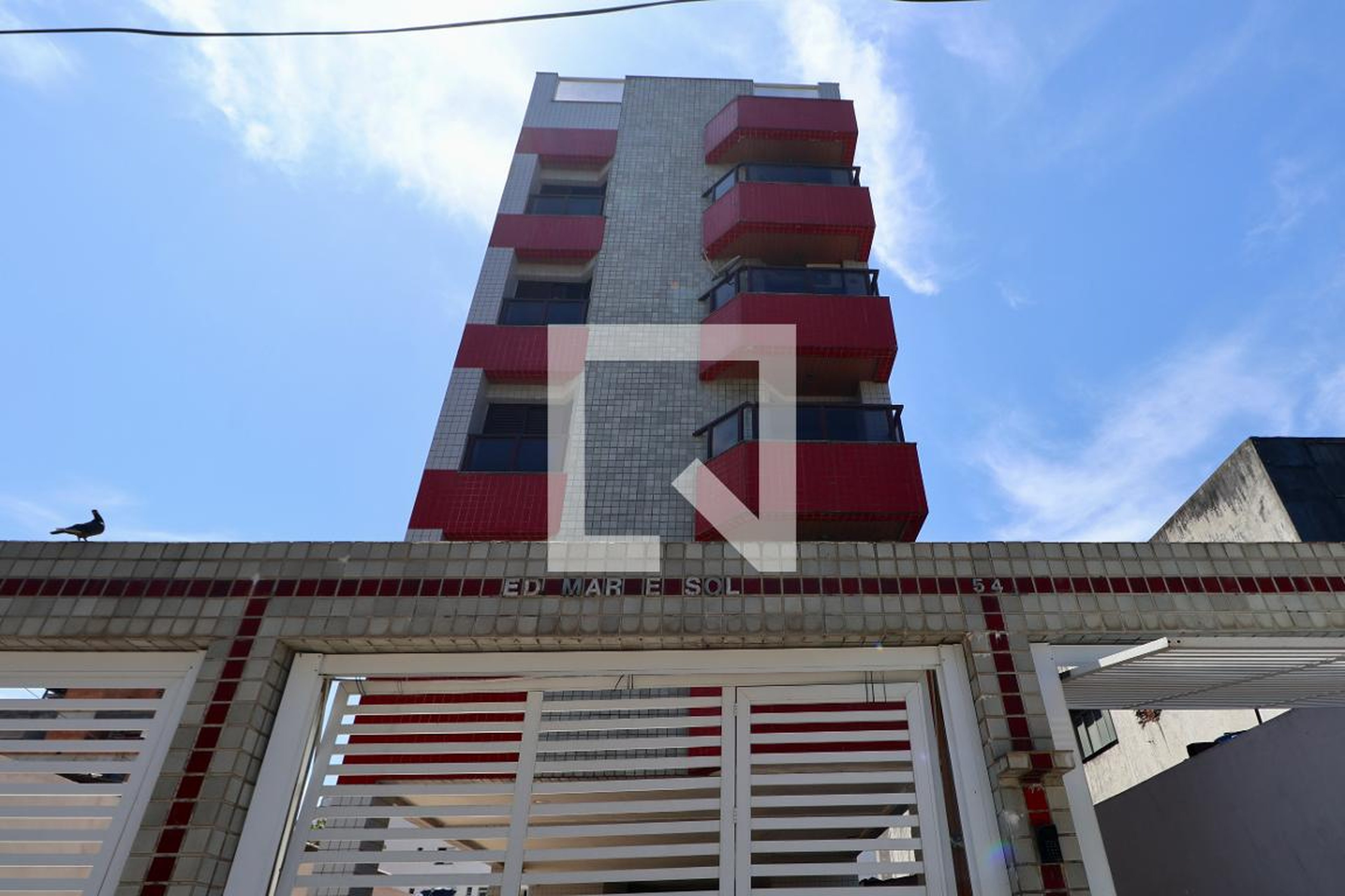 Fachada Condomínio em Rua Olympia Sampaio, 54