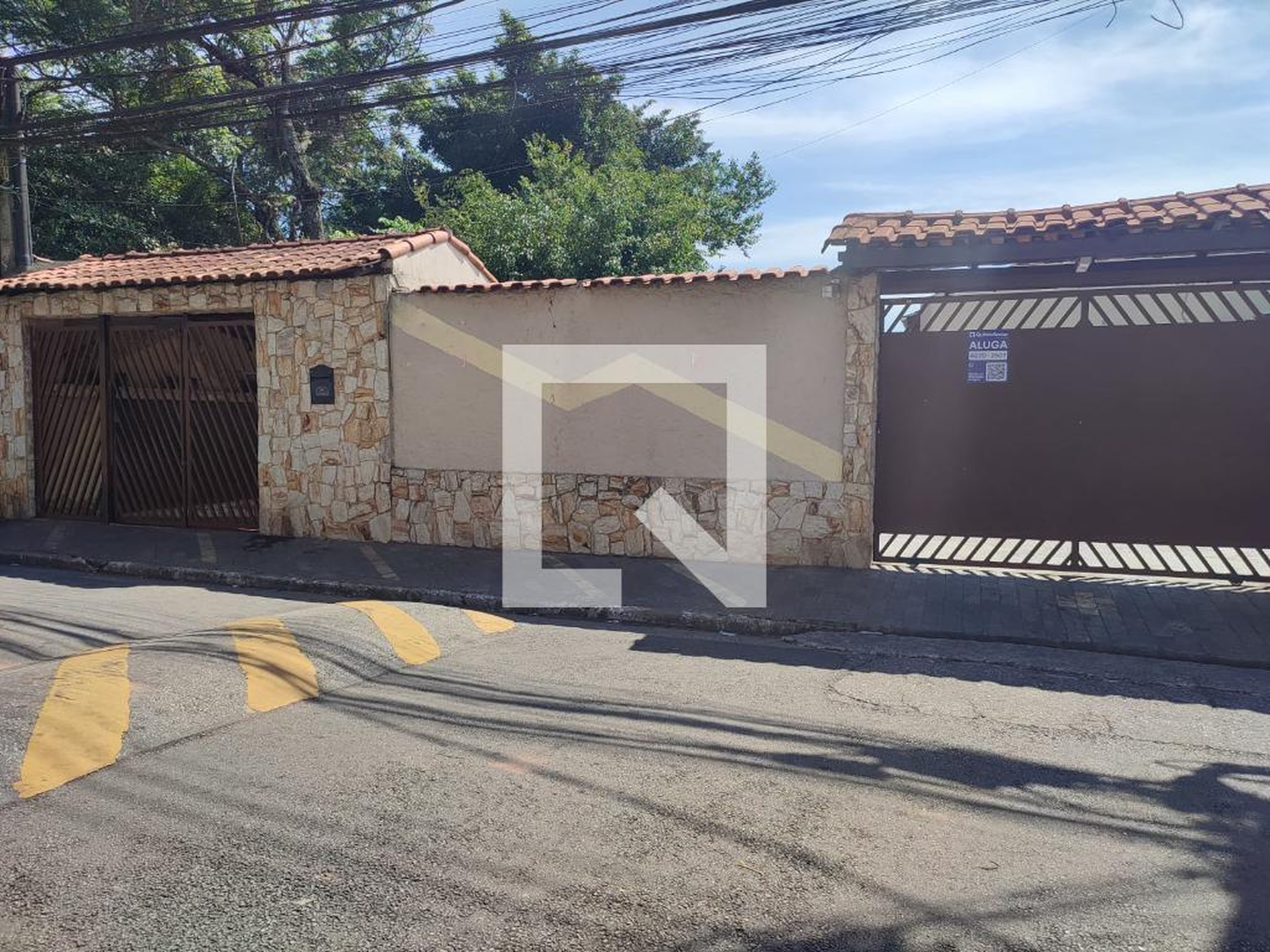 Fachada Condomínio em Rua Jeribatuba, 676