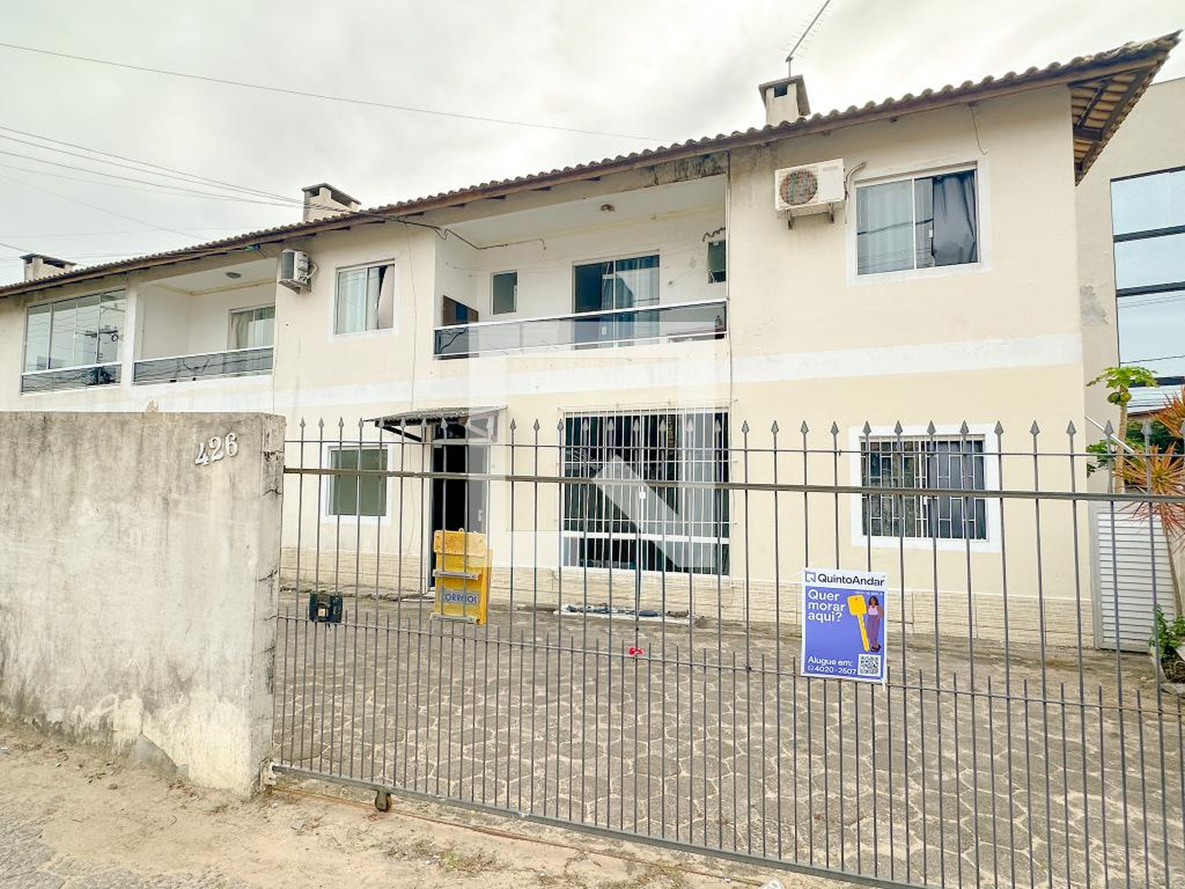 Fachada Condomínio em Rua Graciliano Manoel Gomes, 426