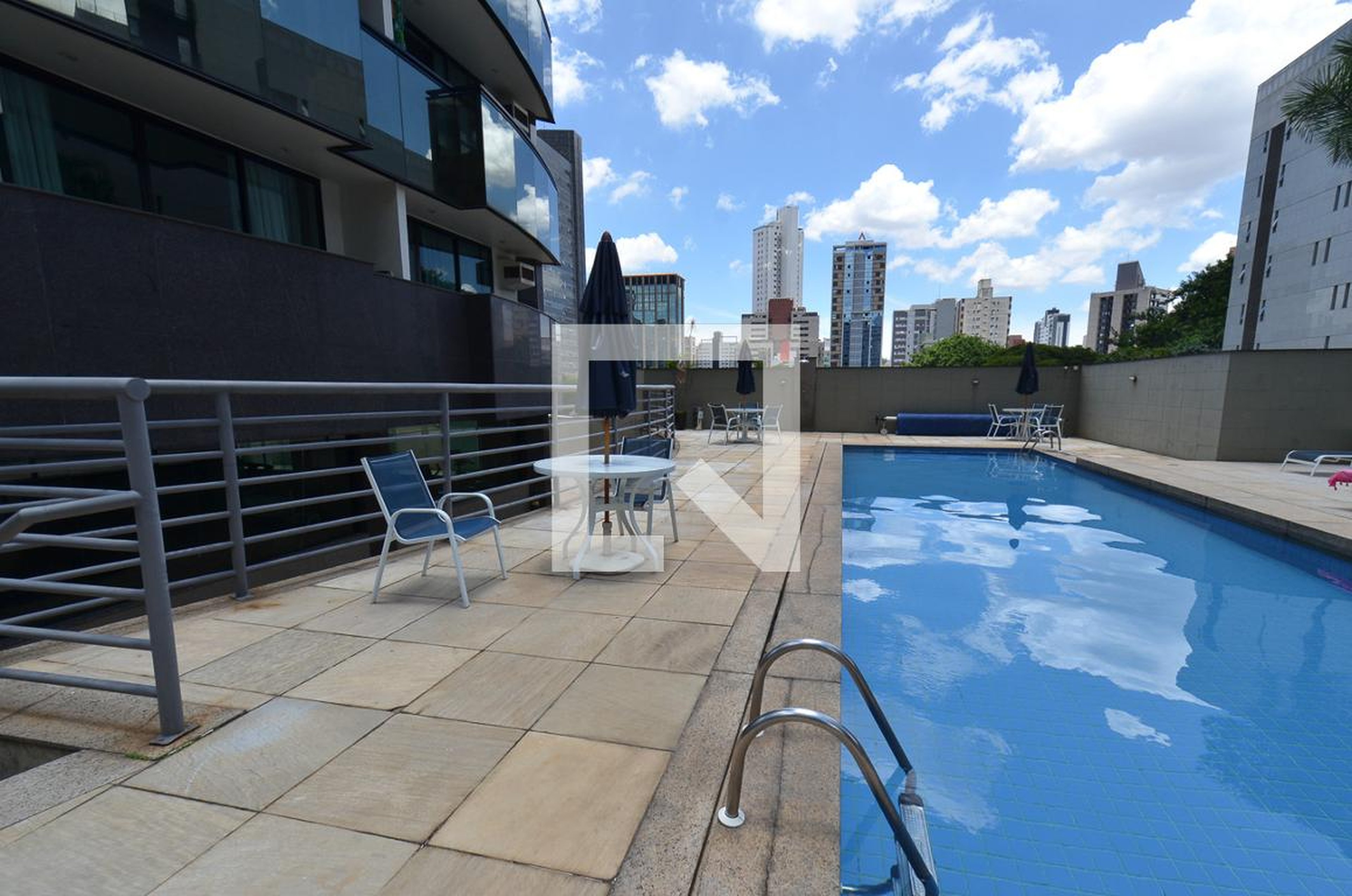 Piscina - Edifício Promenade Ianelli