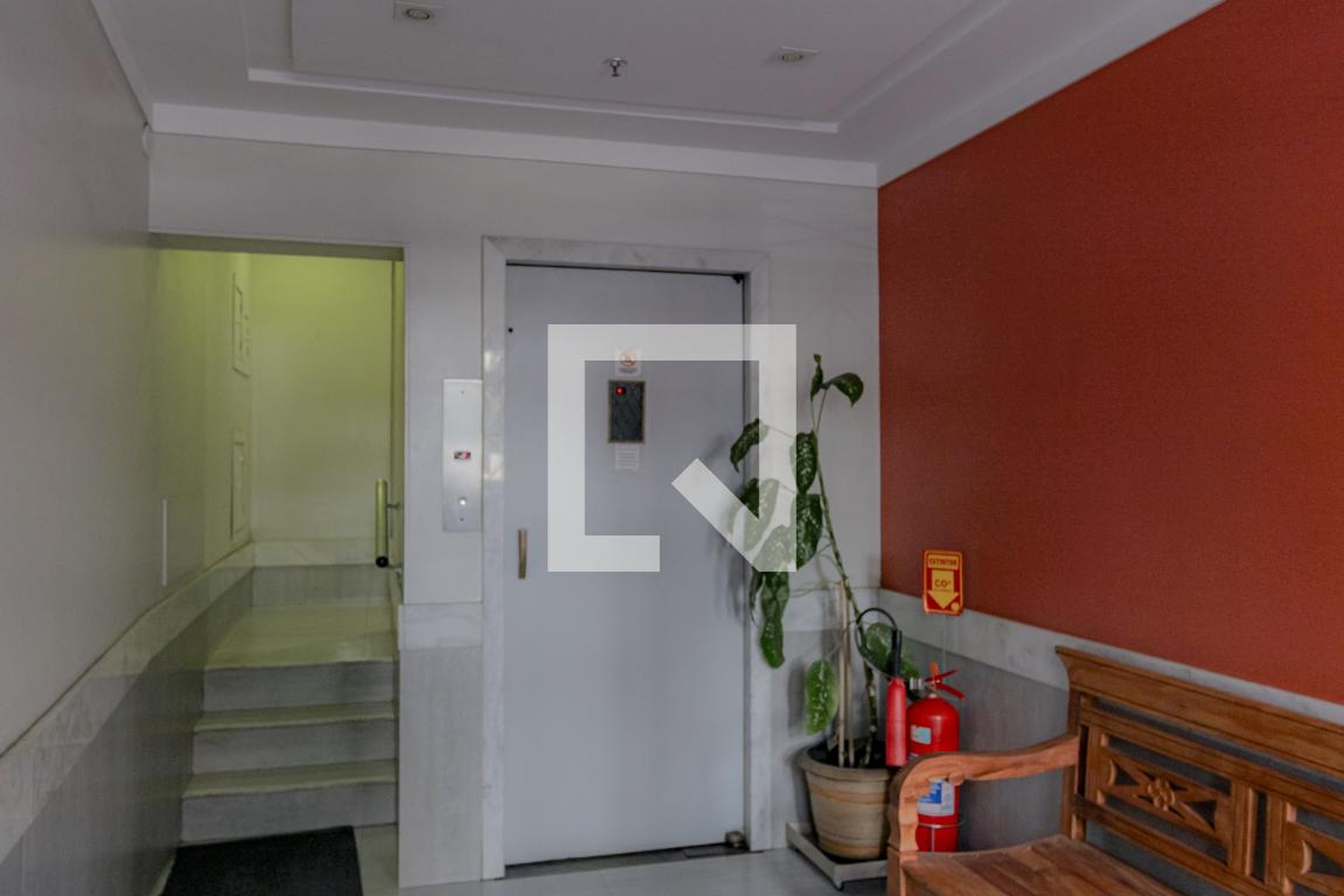 Elevador - Edificio Magarinos