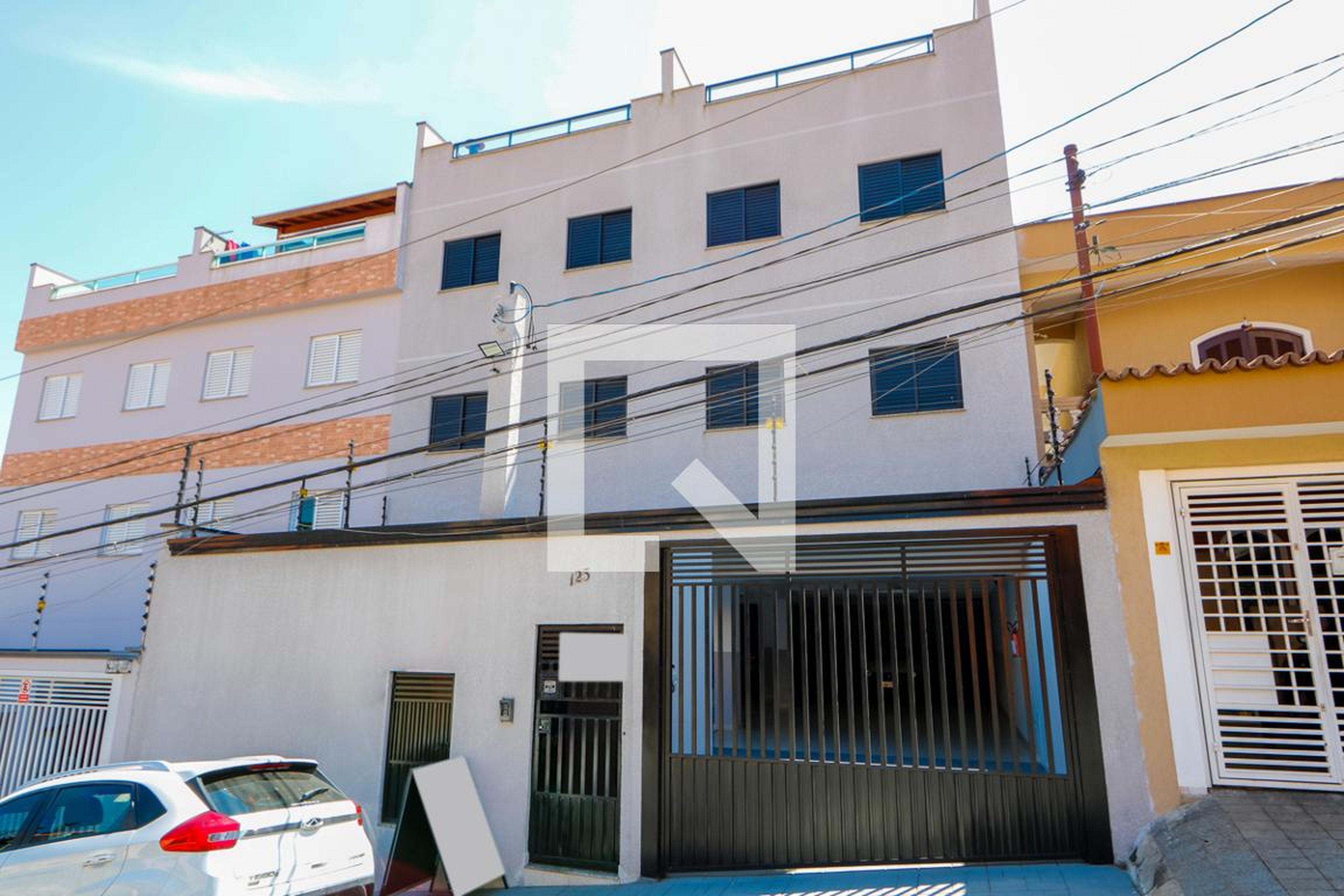 Fachada Condomínio em Rua da Liberdade, 125