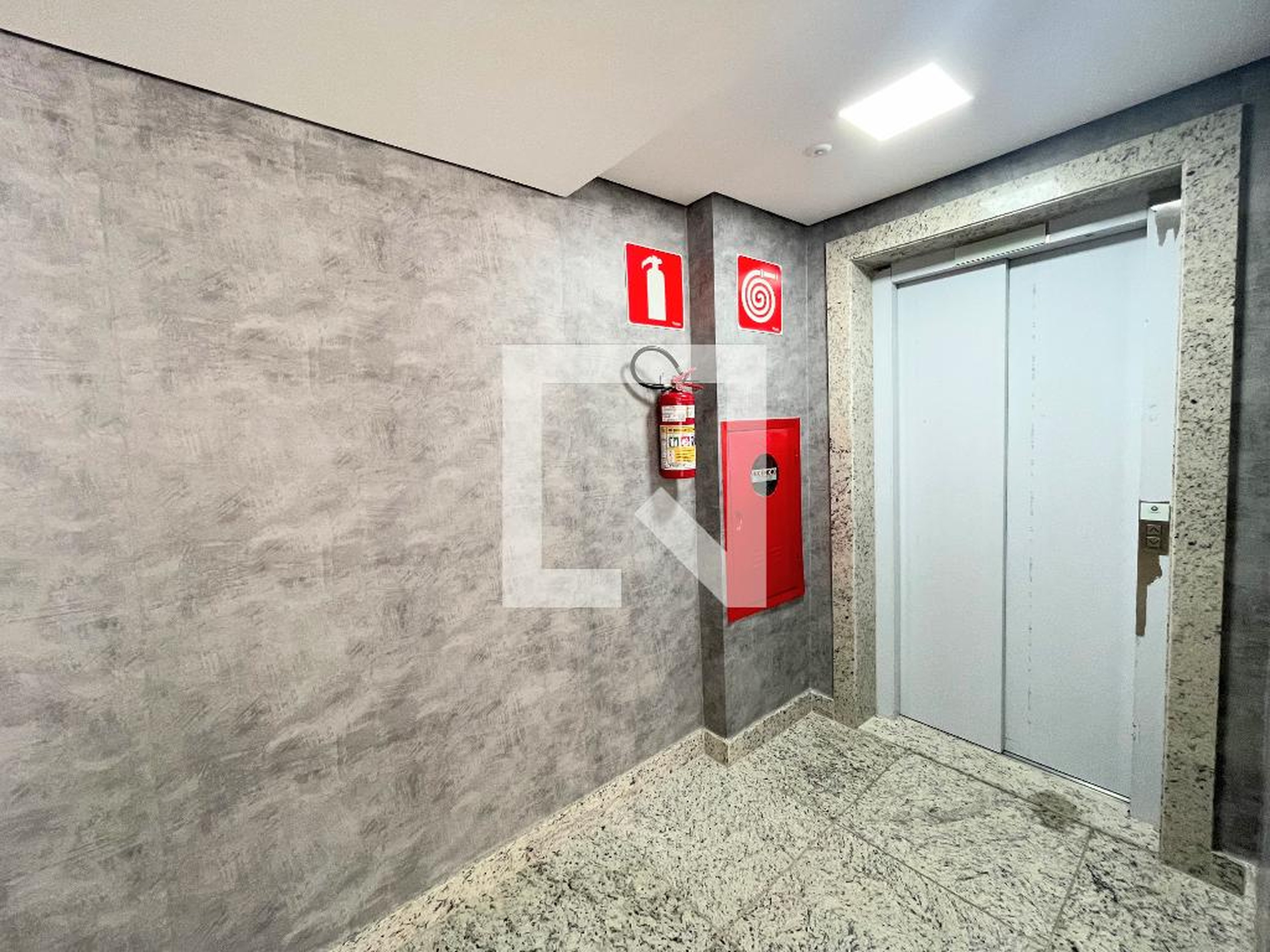 Elevador - Edifício Gabriela