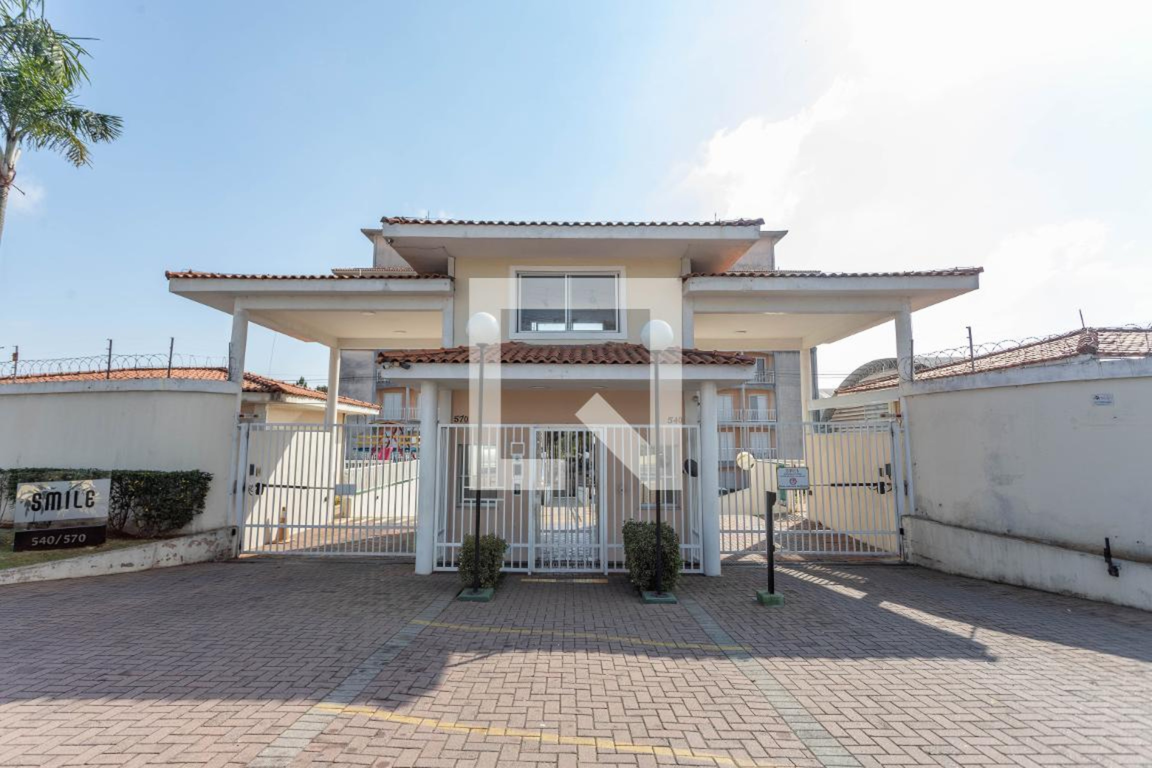 Fachada do condomínio Condomínio Smile