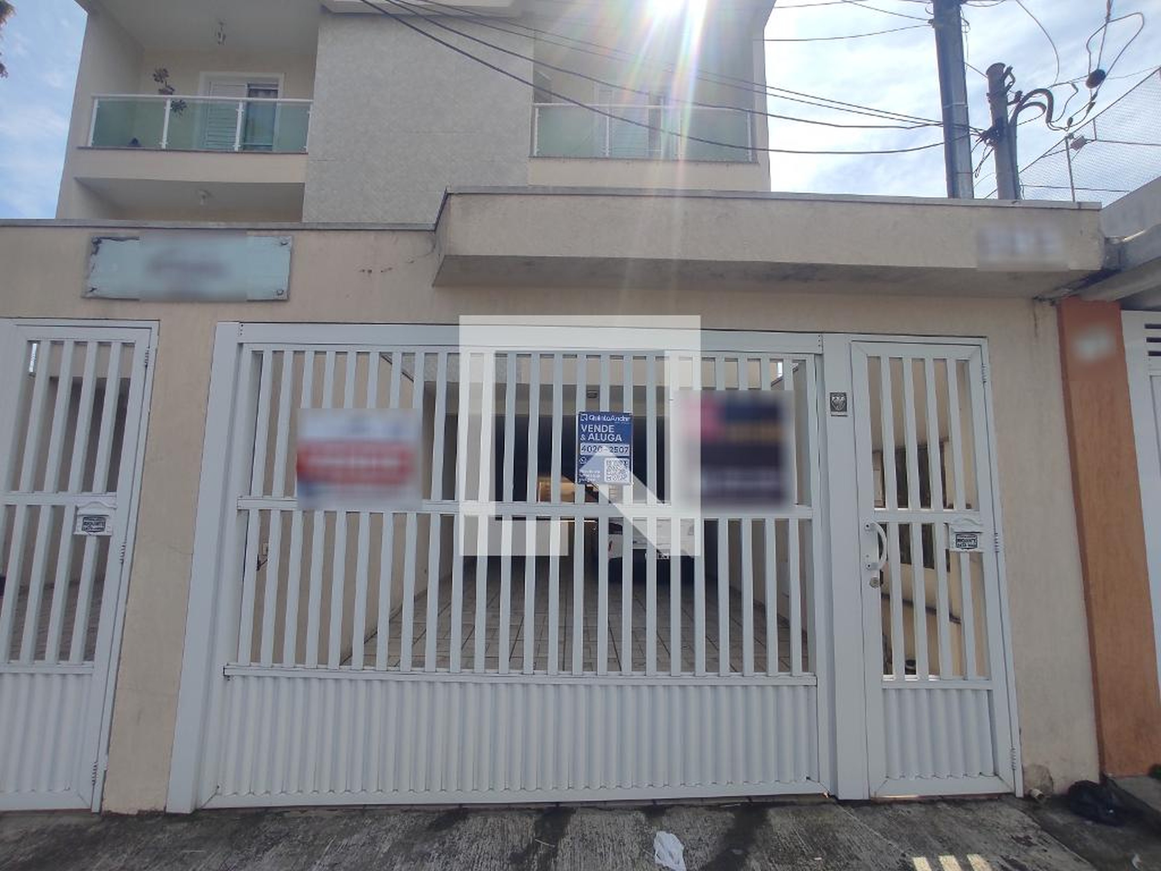 Fachada Condomínio em Rua Fenícia, 393