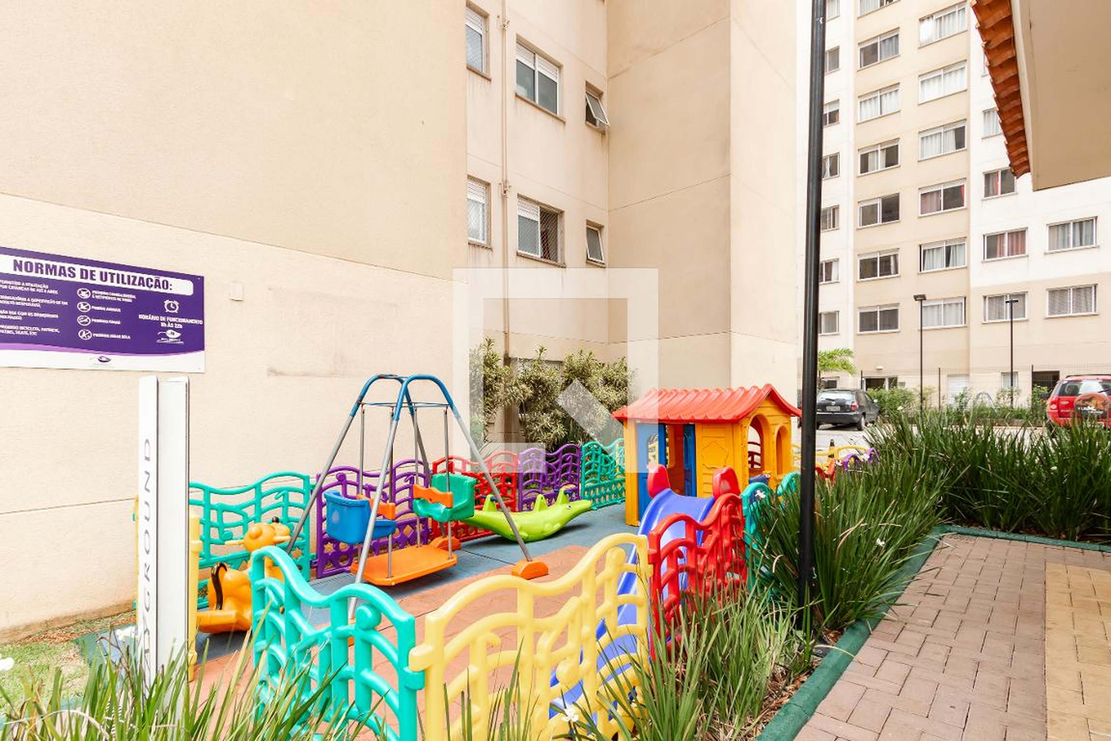 Playground - Serra Ribeiro LL