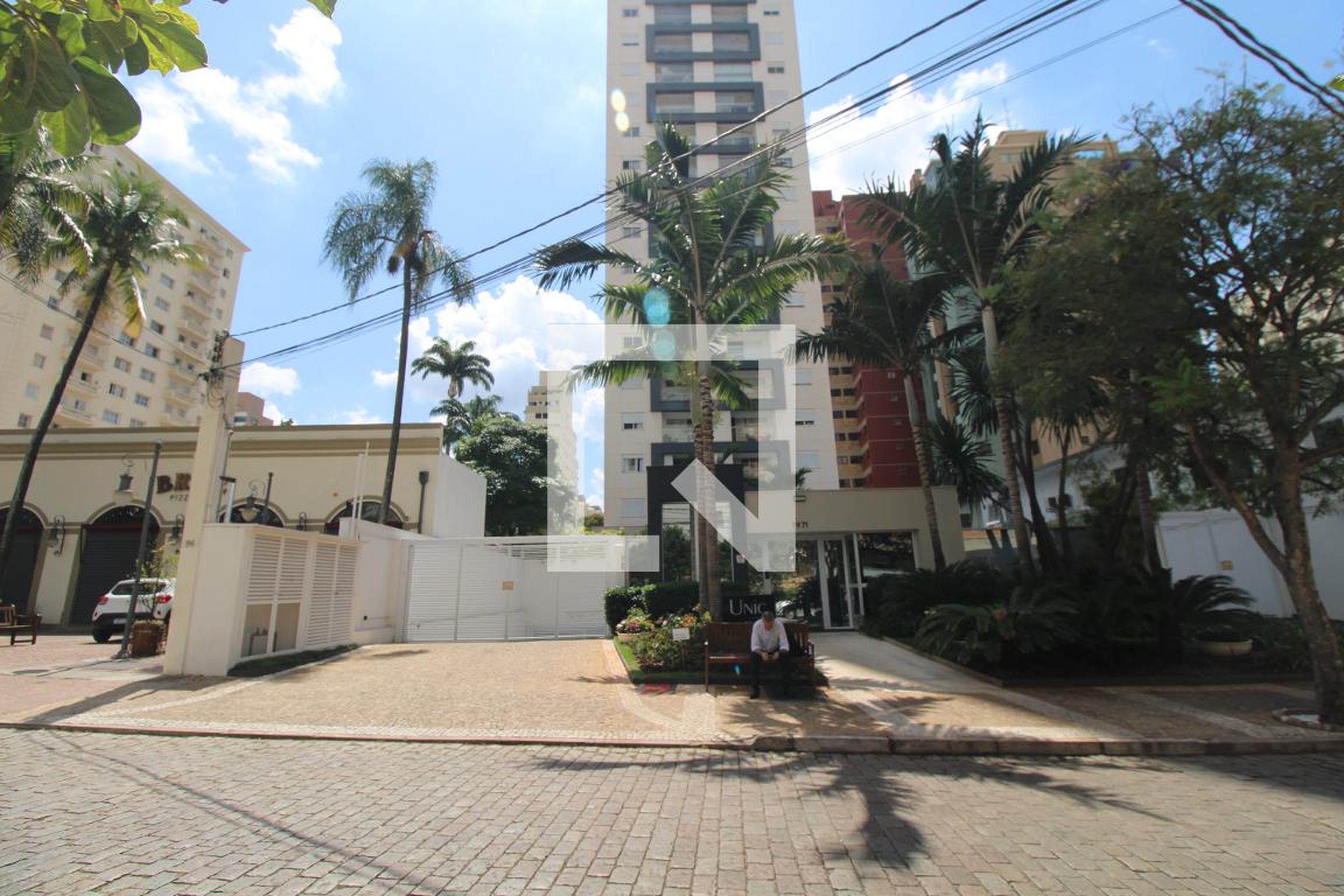 Fachada do prédio Condomínio Unic