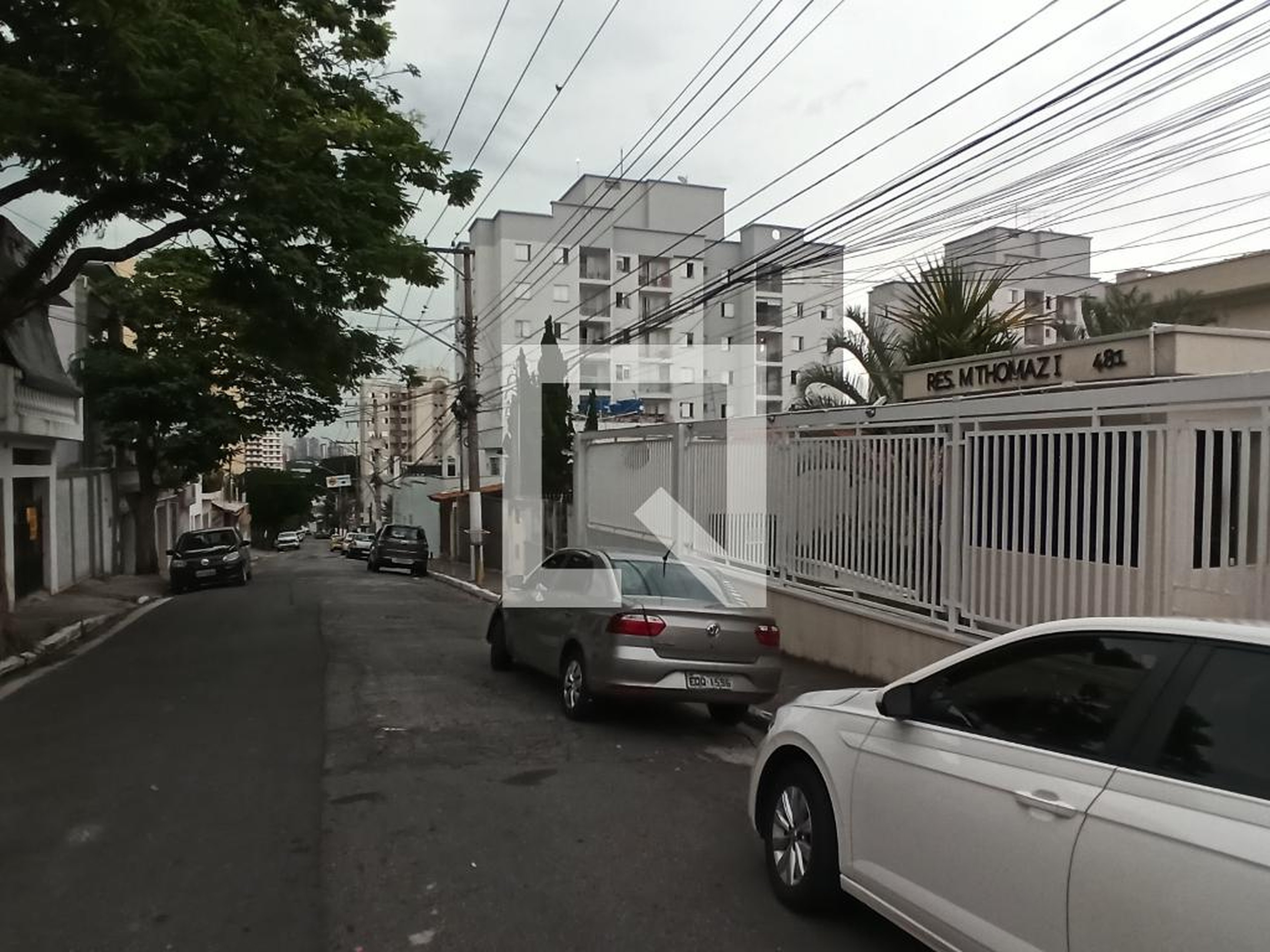 Fachada Condomínio em Rua Silvano de Almeida, 481