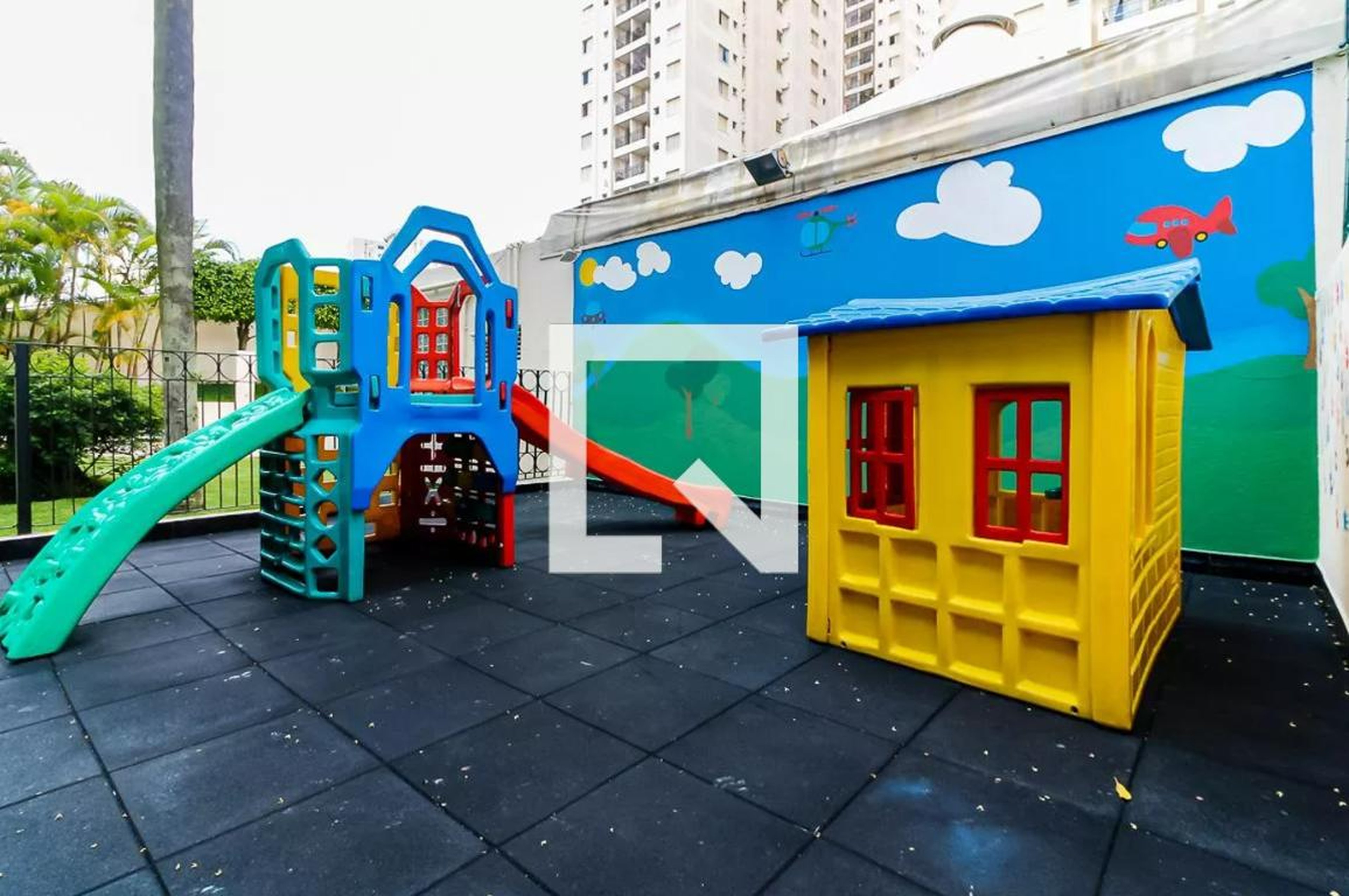 Playground - Queen Mary