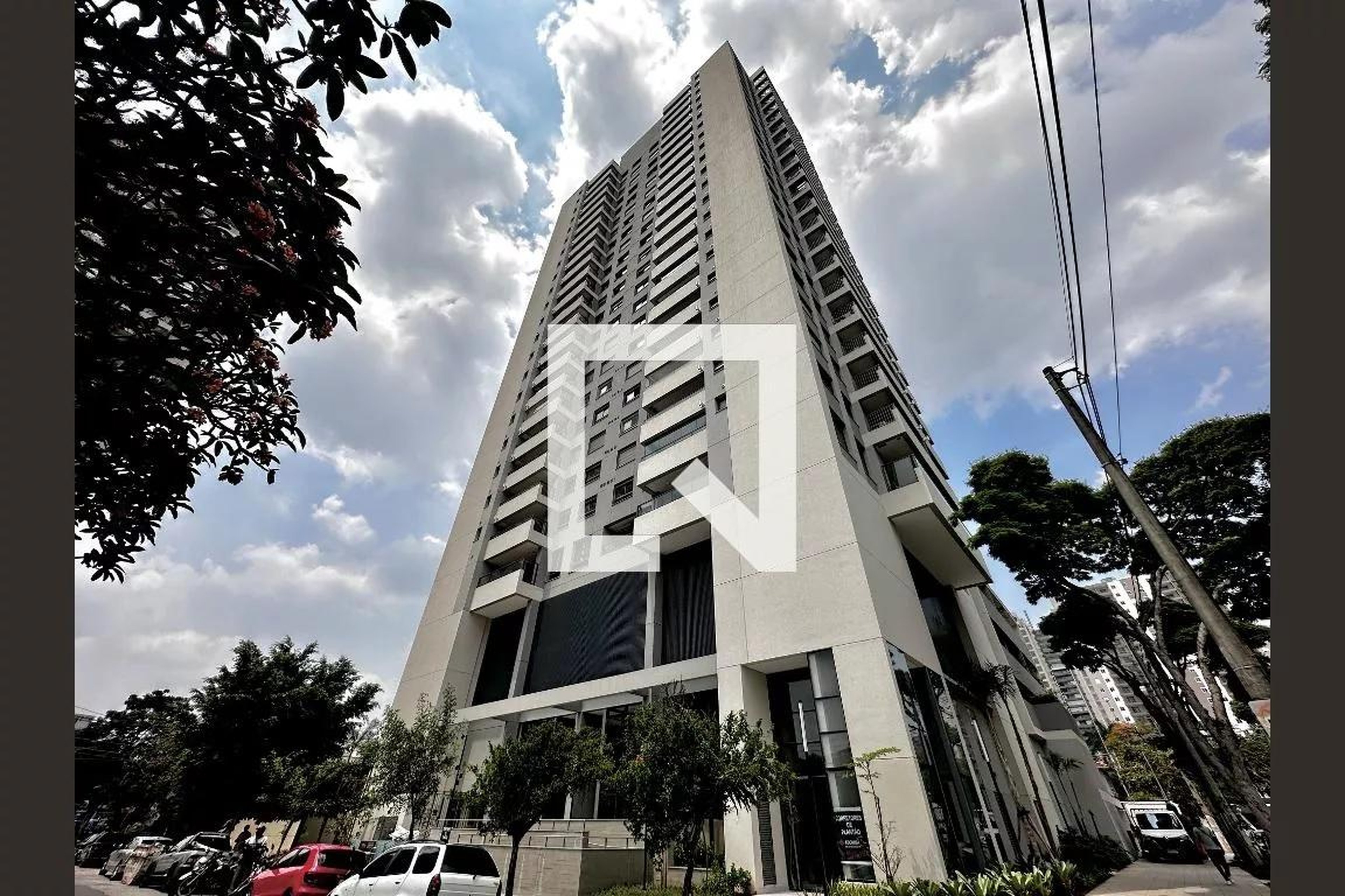 Fachada Condomínio em Rua Mundo Novo, 82