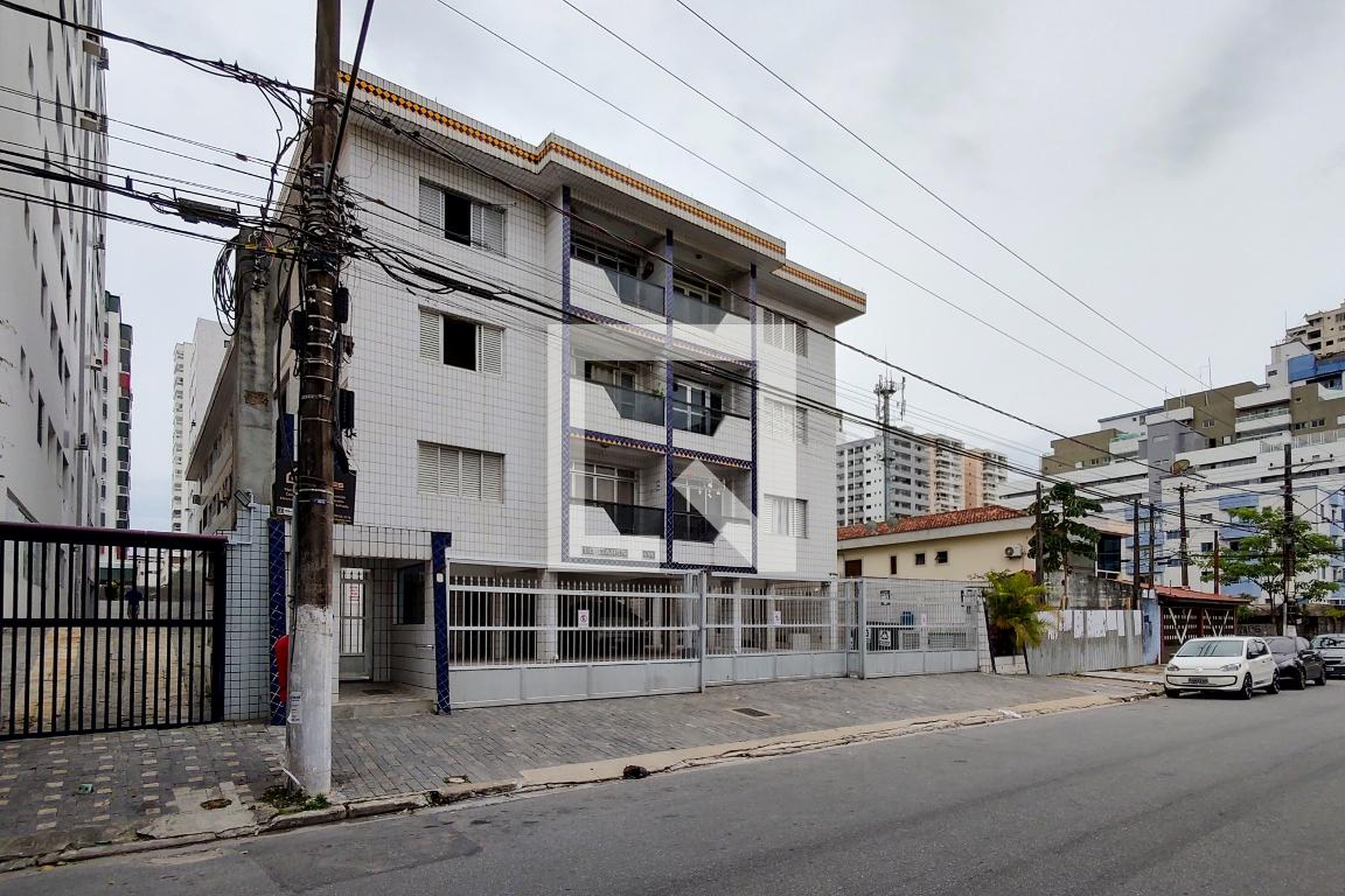 Fachada do Prédio Condomínio Itaipus