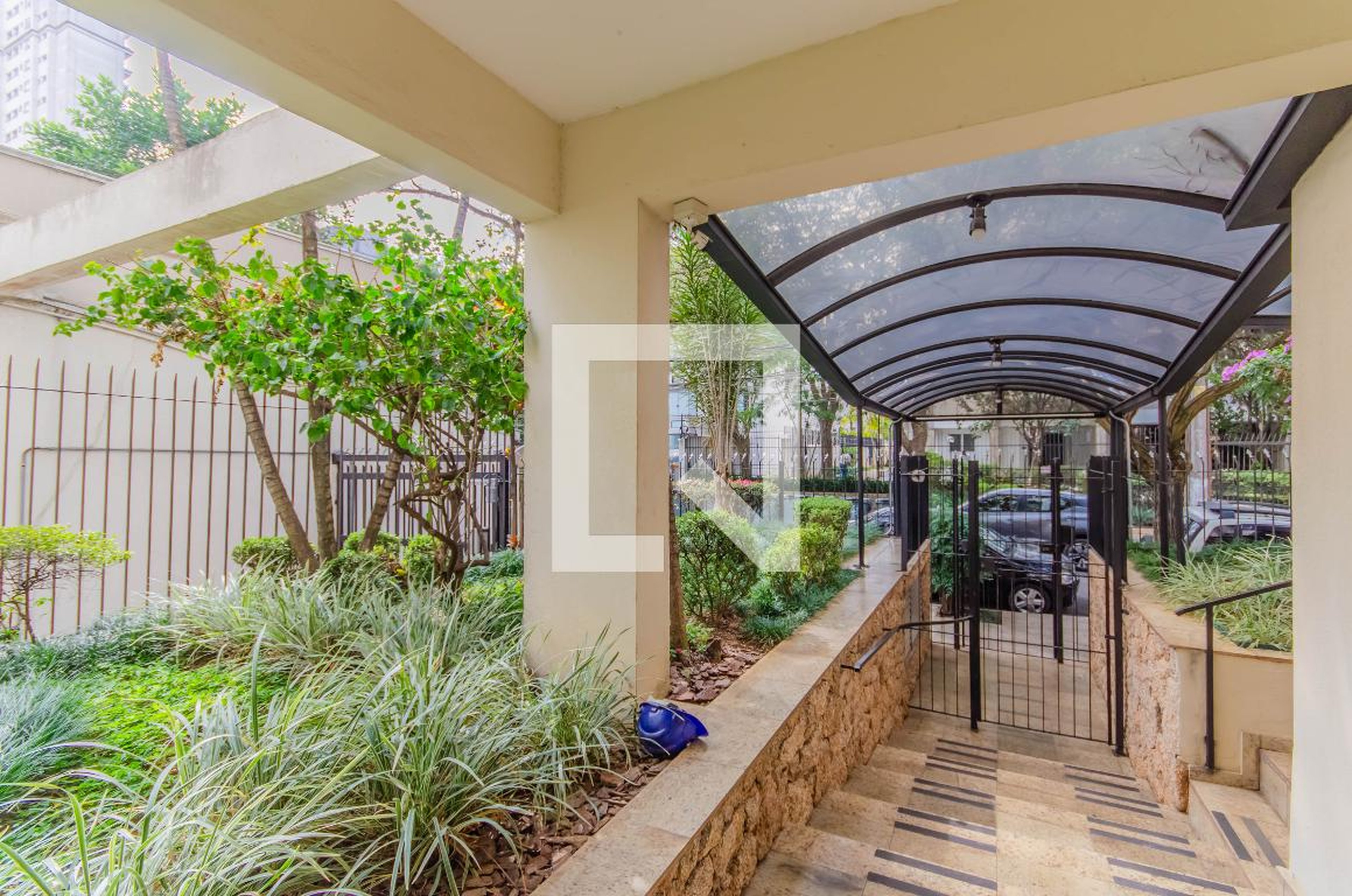 Entrada - Adele Maria