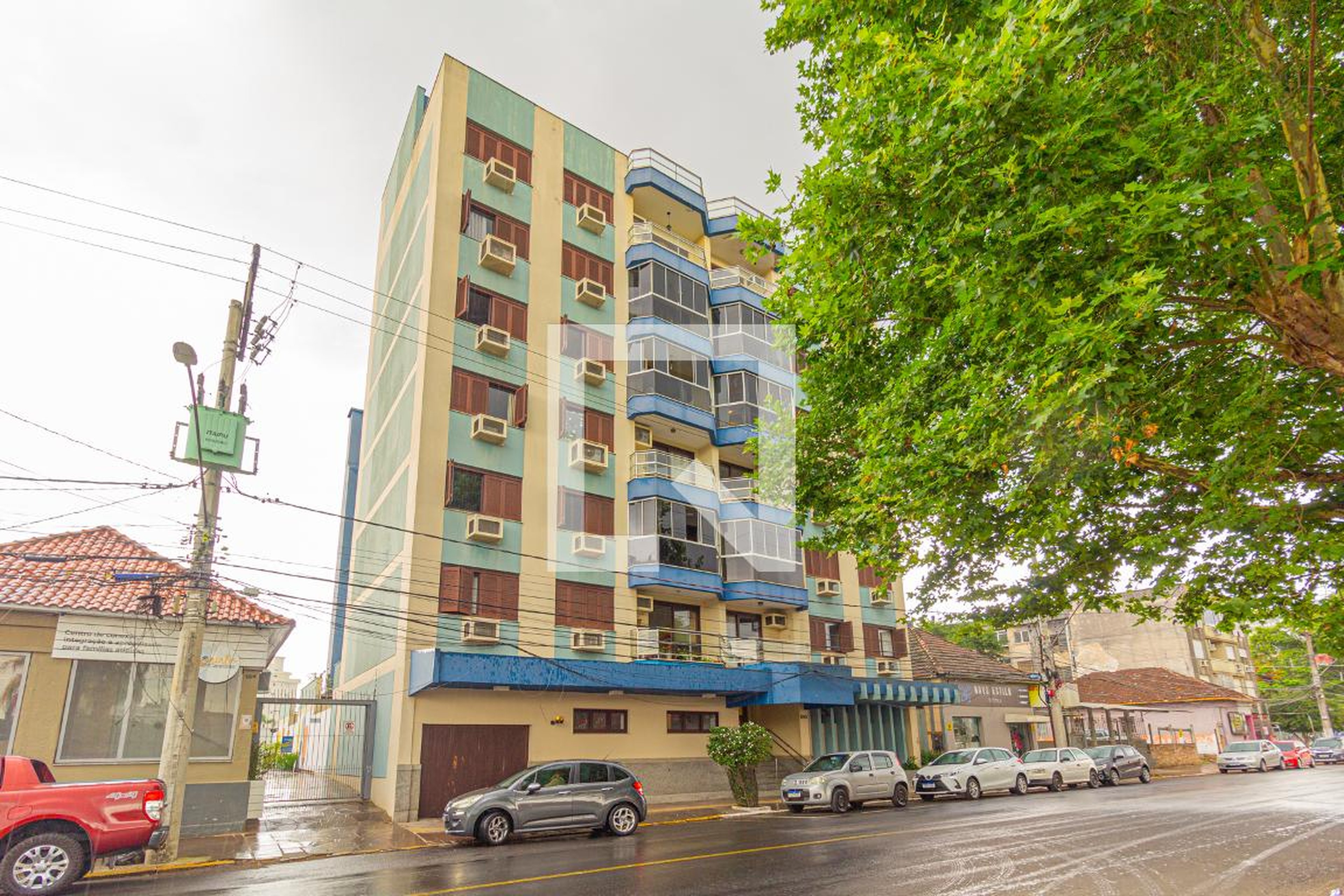 Fachada do Prédio Condomínio em Avenida Santos Ferreira, 120