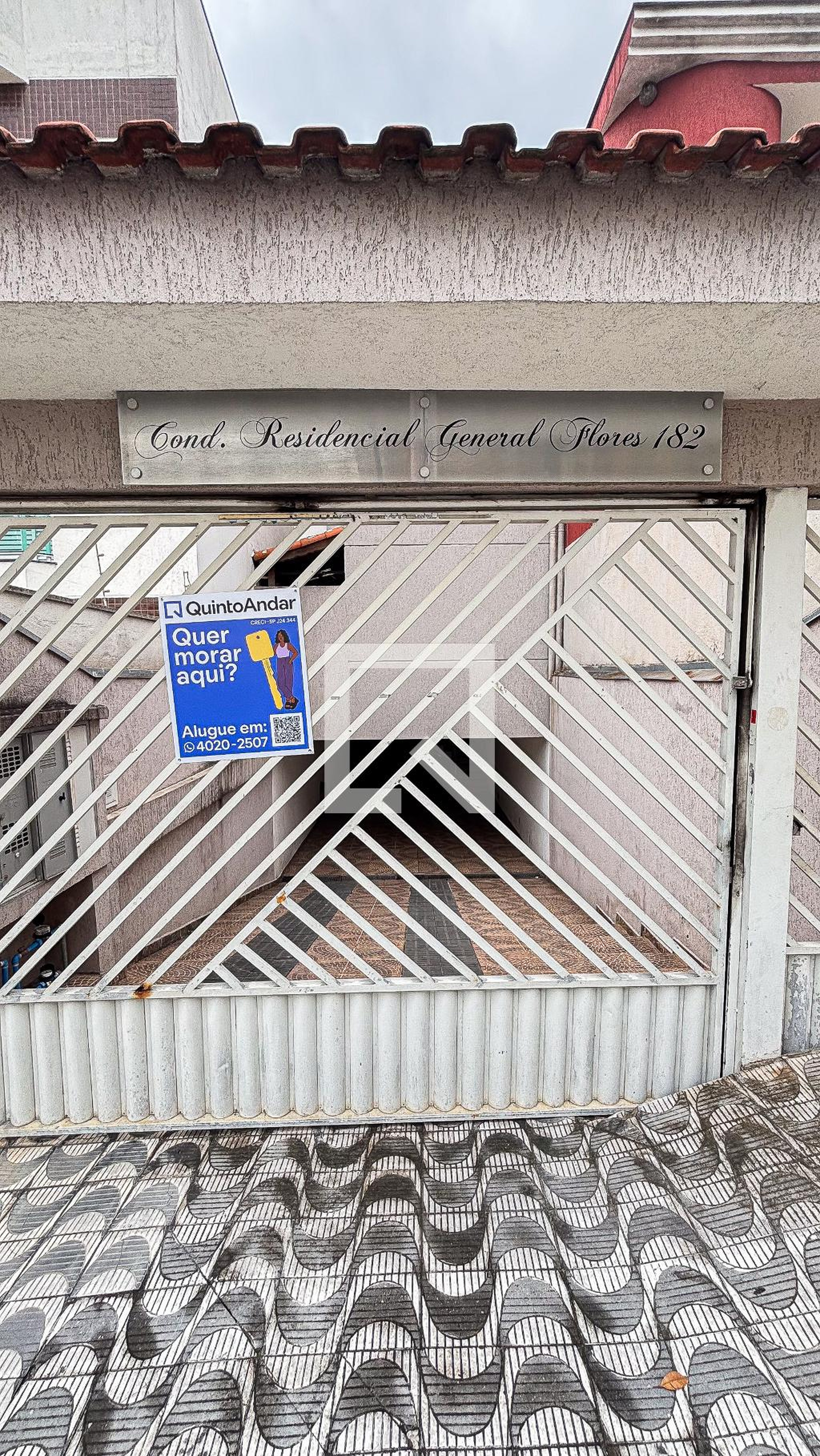 Fachada Condomínio em Rua General Flôres, 182