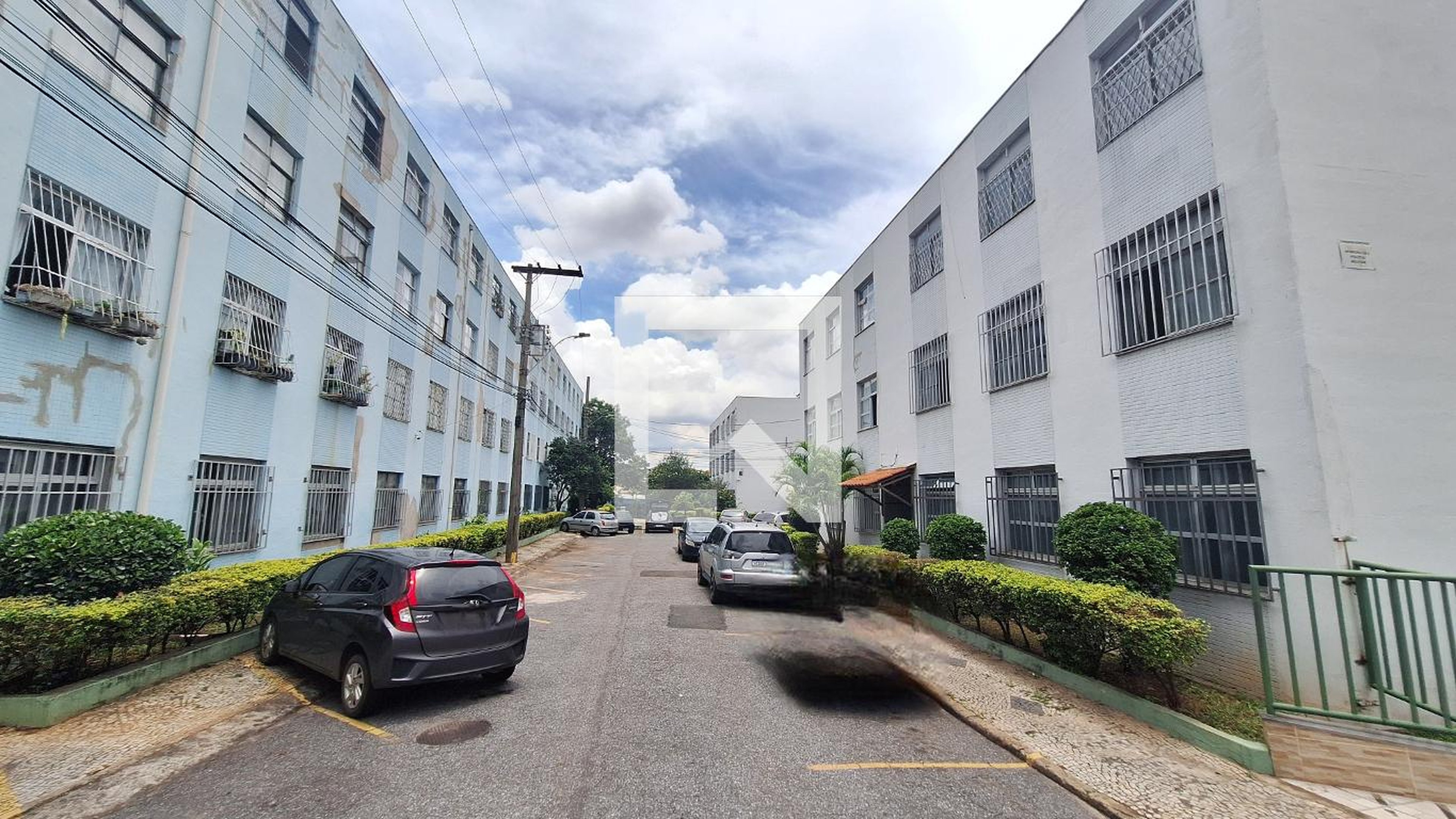 Fachada Condomínio em Rua Wups Oliveira, 55