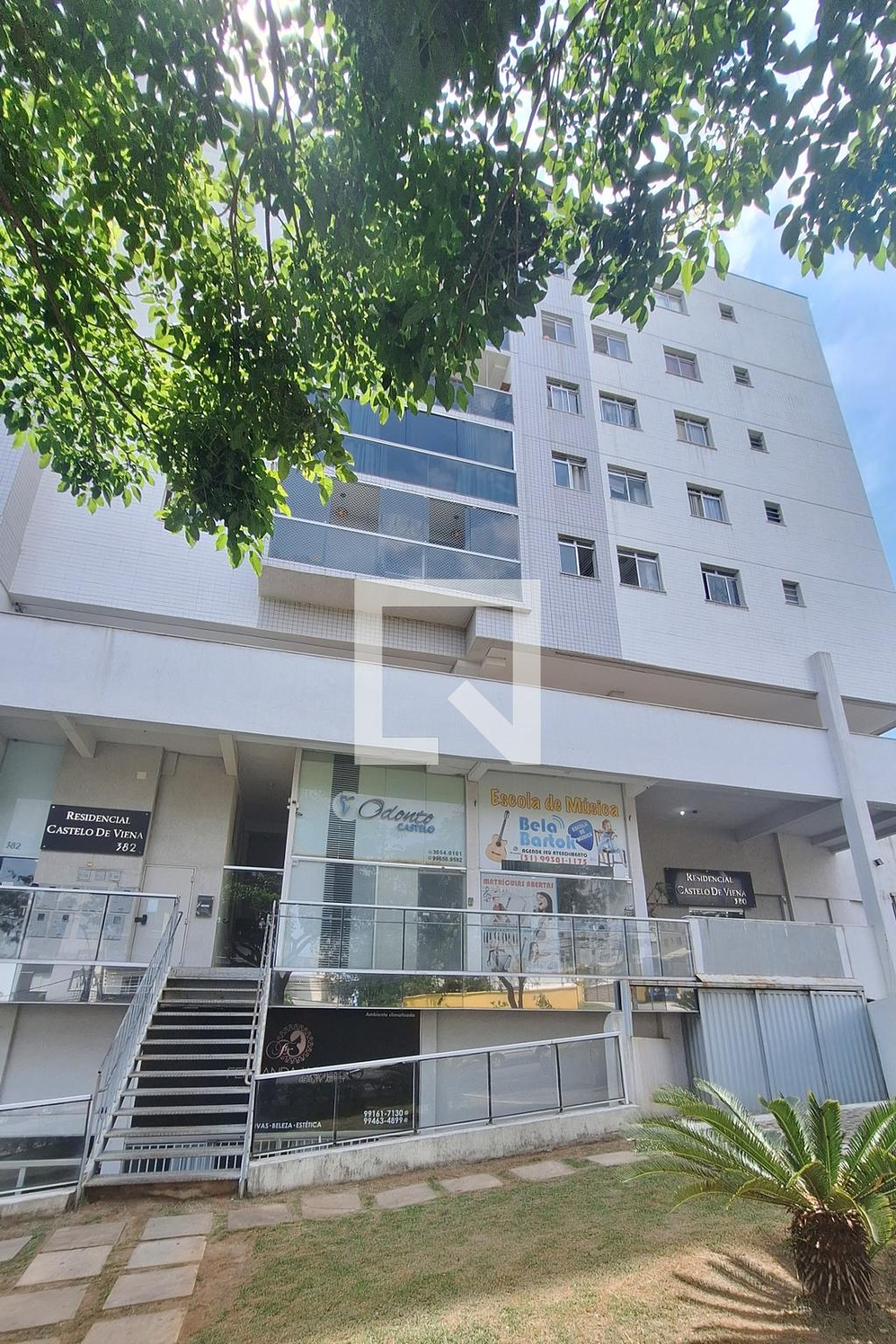 Fachada Condomínio em Avenida Miguel Perrela, 380