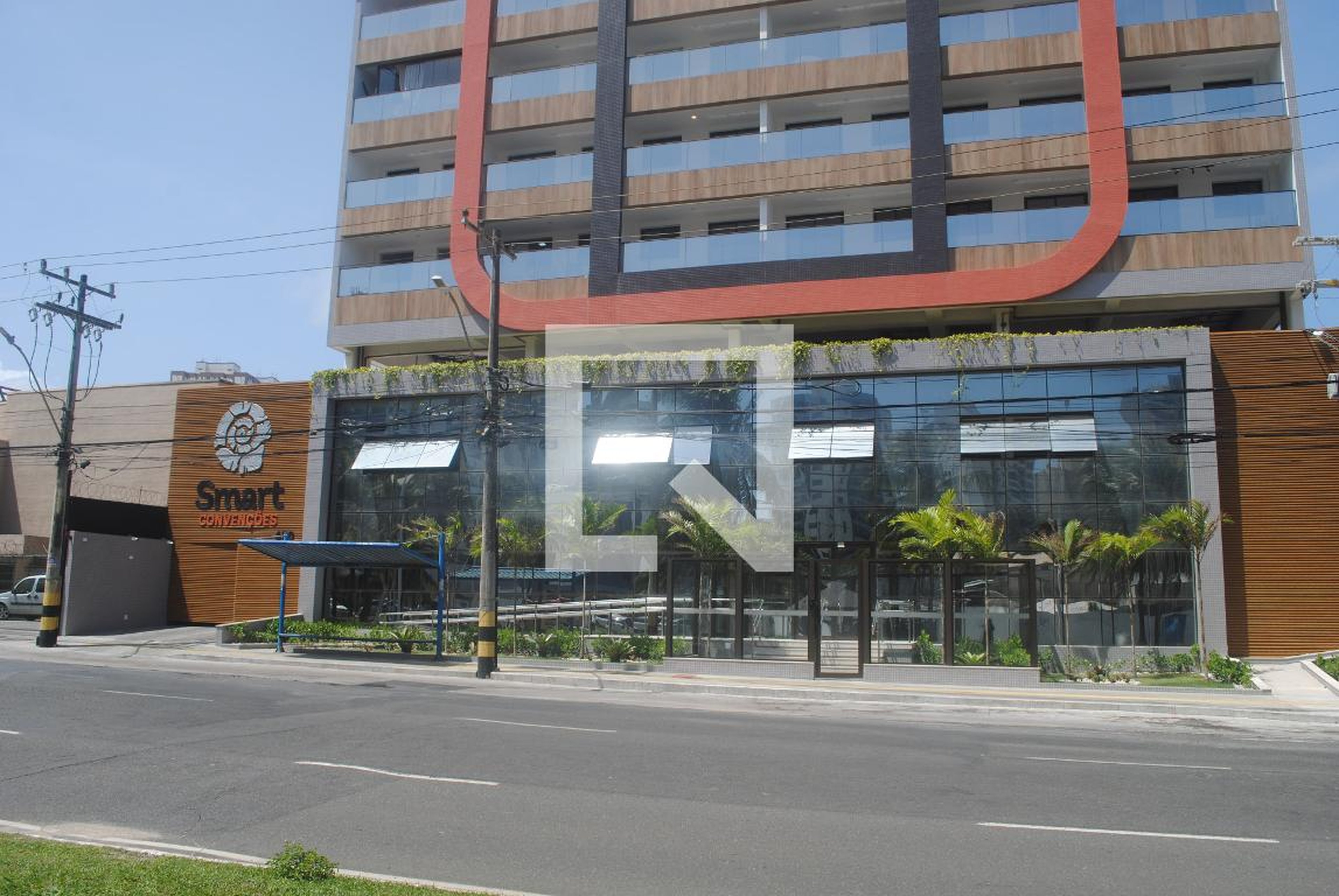 Fachada Condomínio em Avenida Simon Bolívar, 234