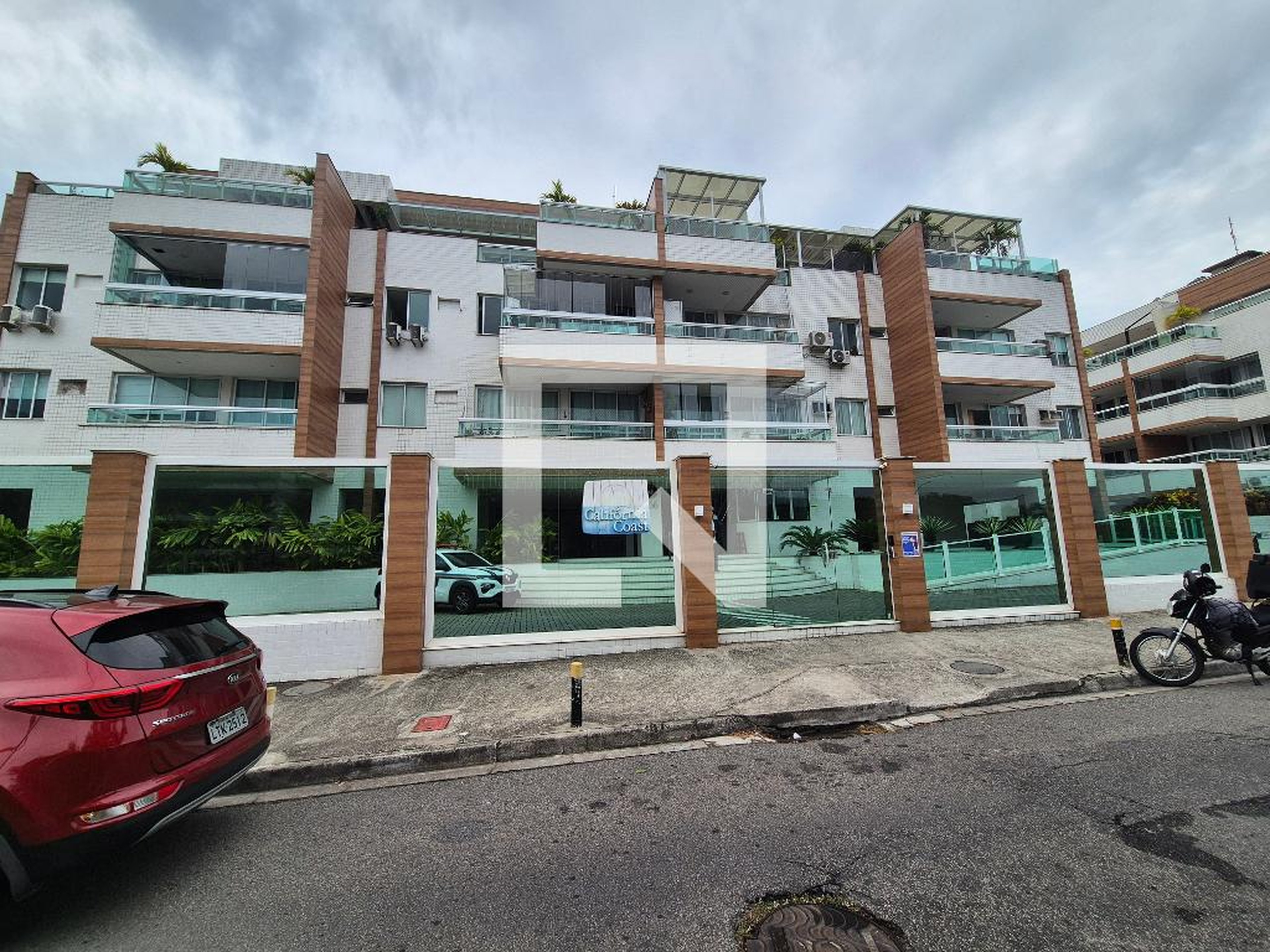 Fachada do Prédio Condomínio Califórnia Coast