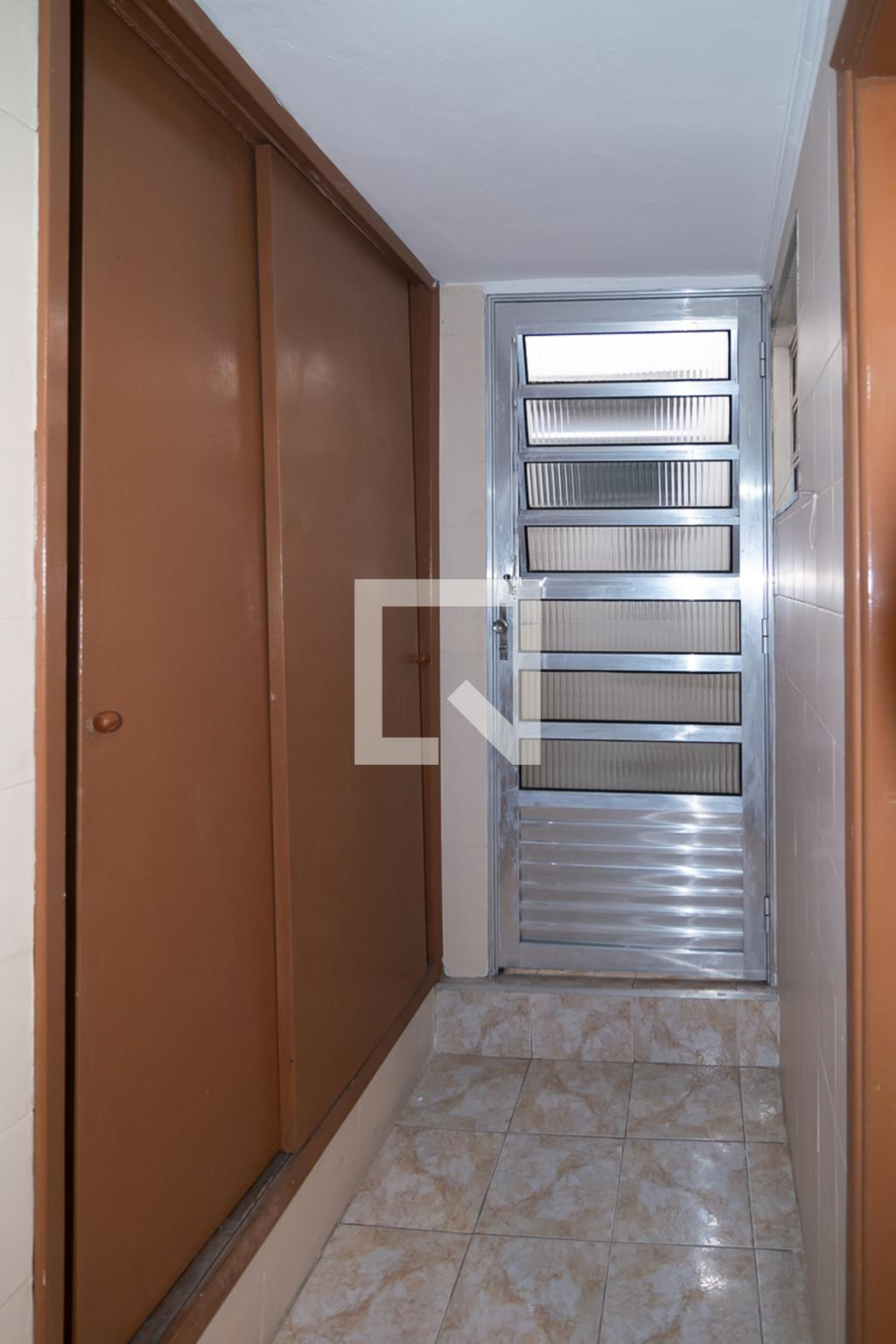 Entrada - Edifício Gisele