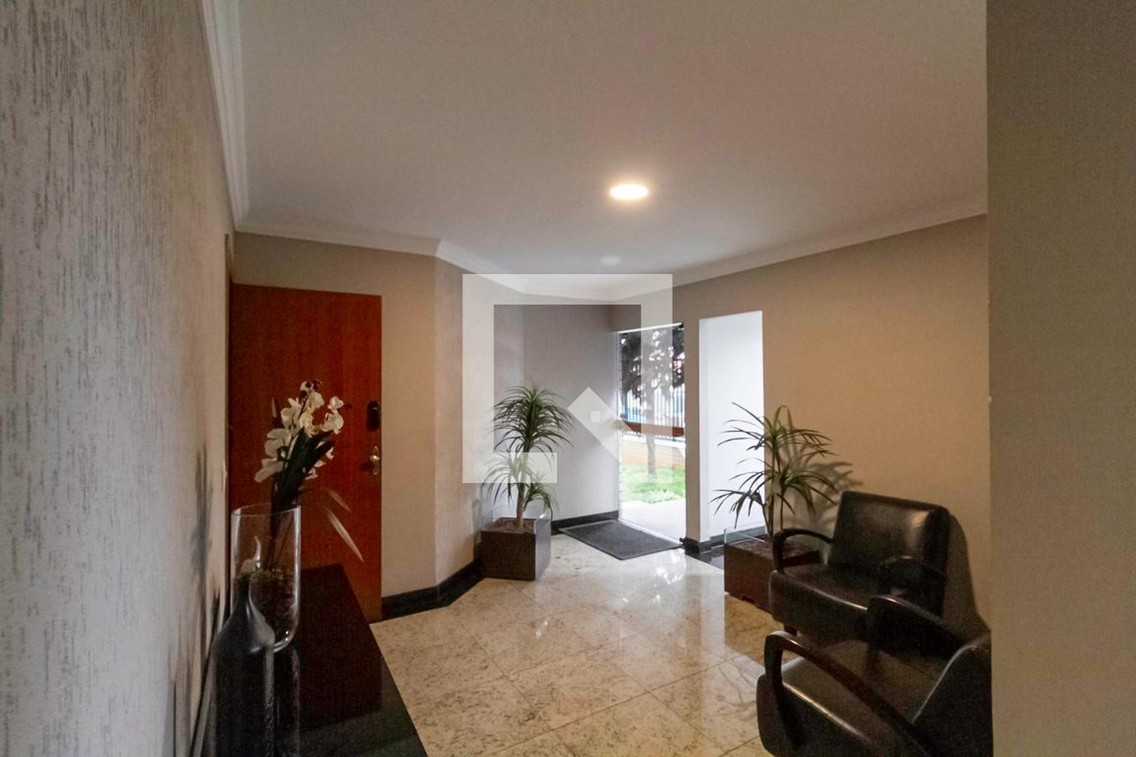 Hall de entrada Condomínio em Rua Desembargador Paula Mota, 262