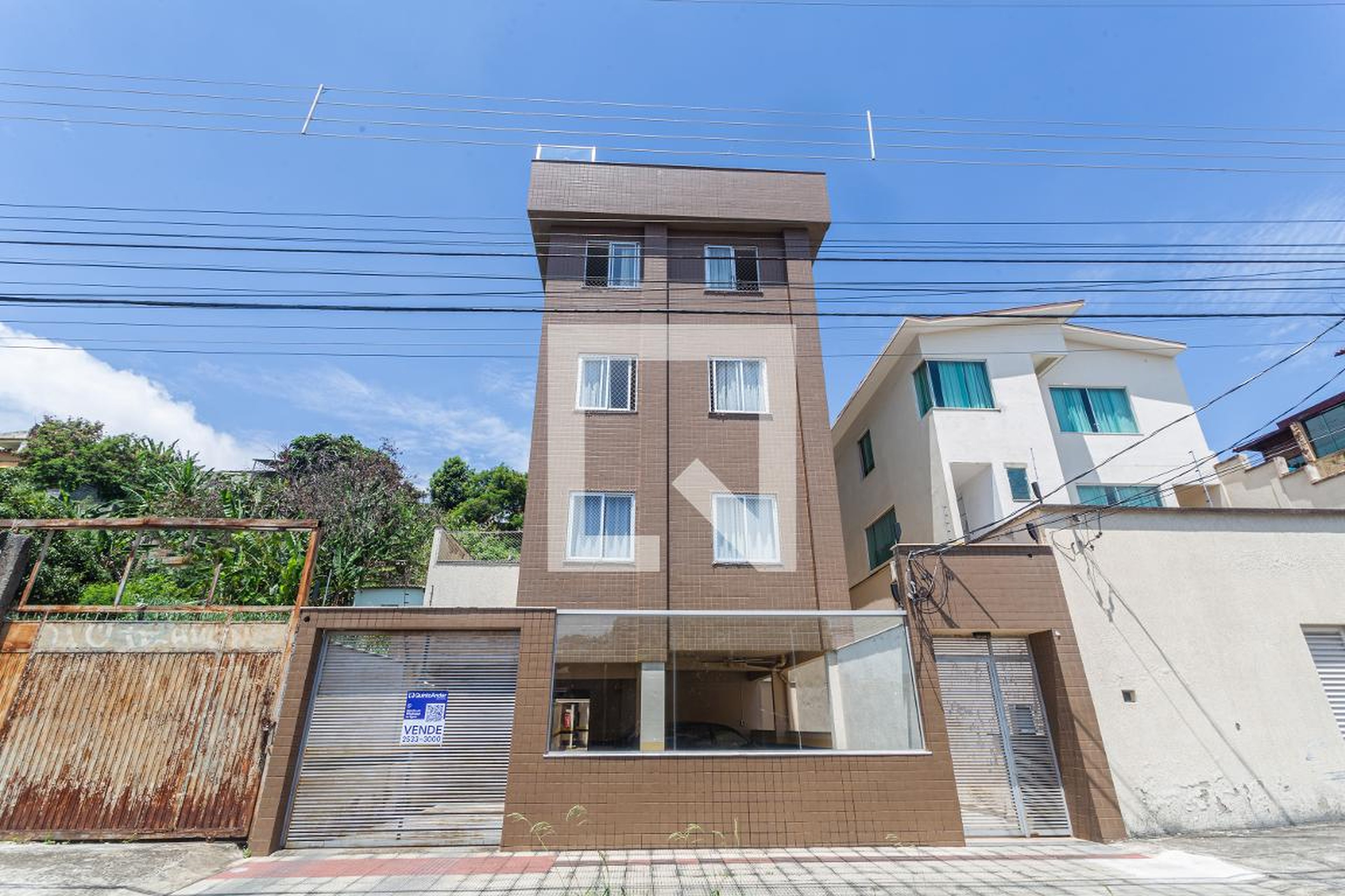 Fachada Condomínio em Rua Senhora da Conceição, 351