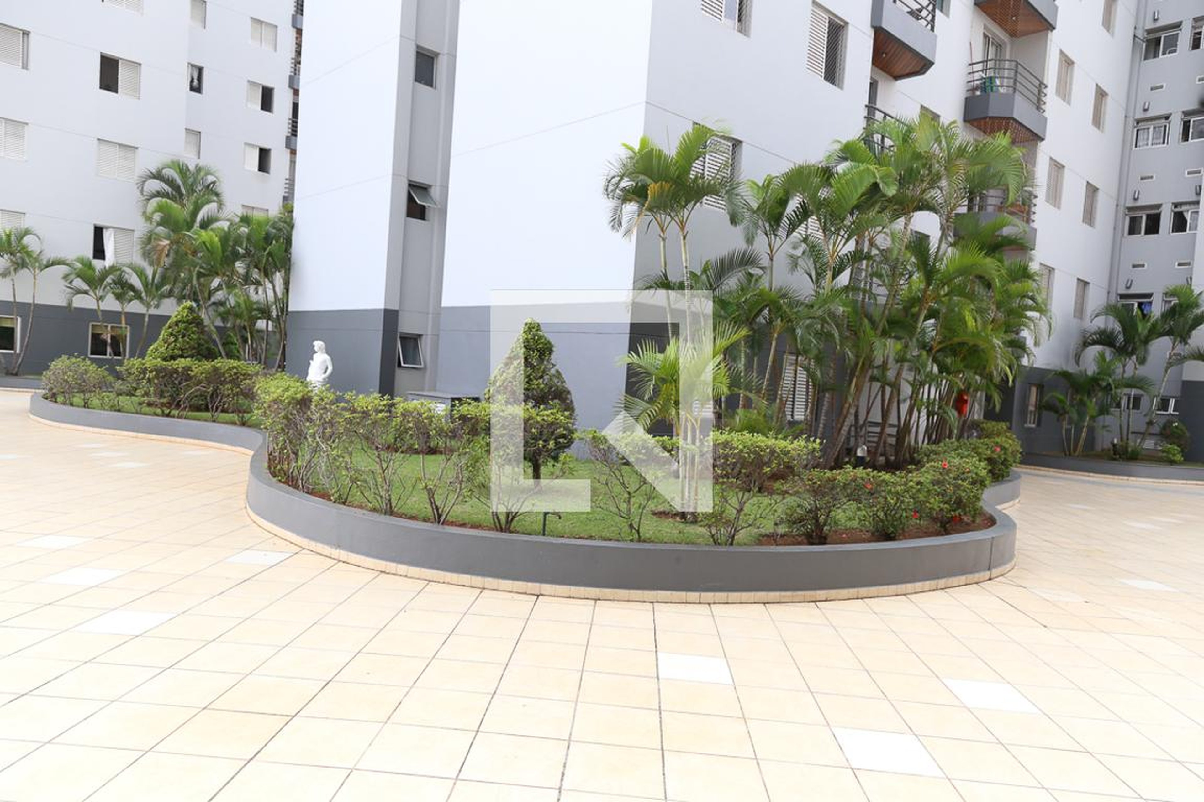 Condomínio - Champs Elysses