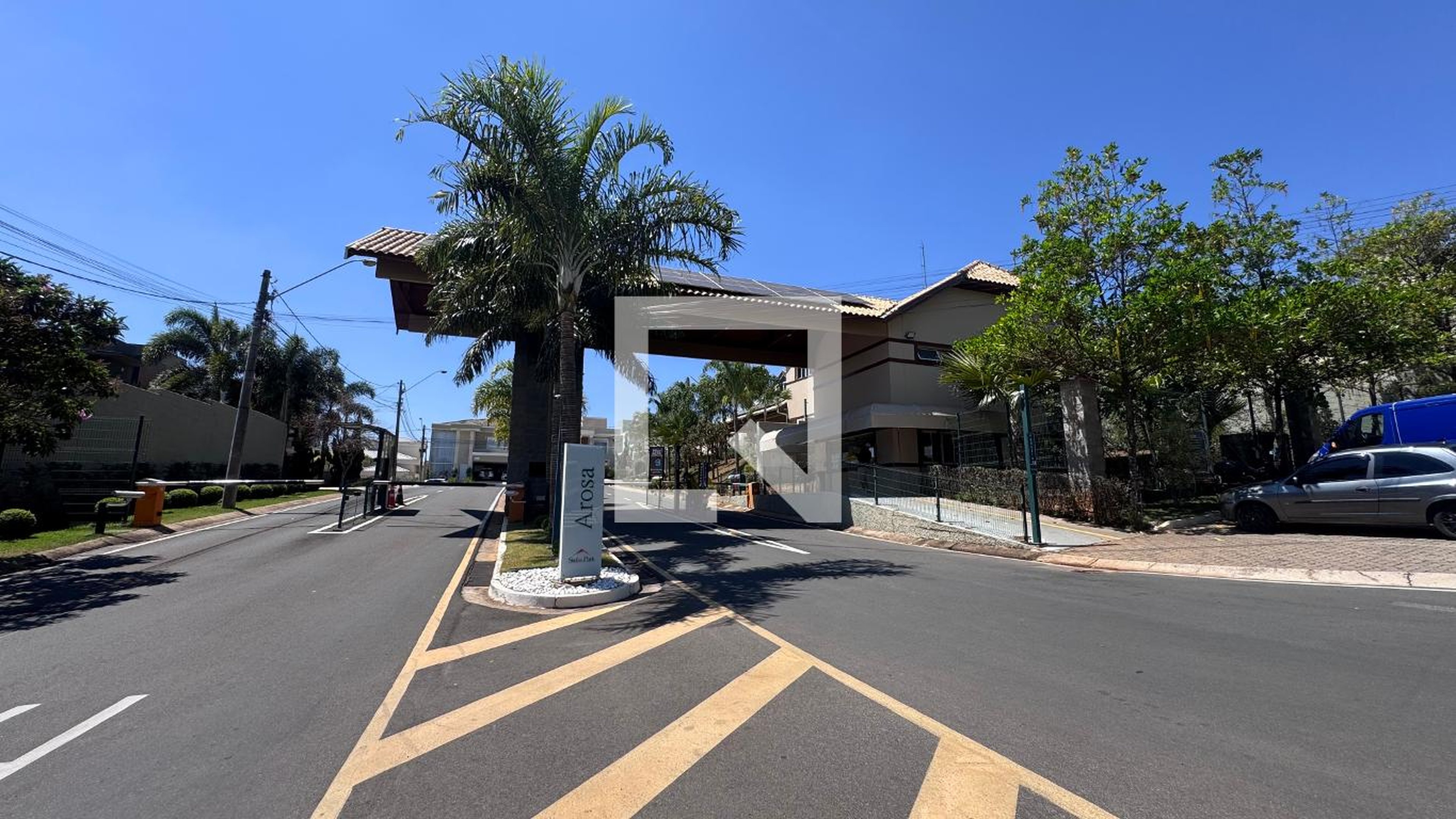 Fachada Condomínio em Rua Advogada Maria de Lourdes Ferreira Pimentel, 291