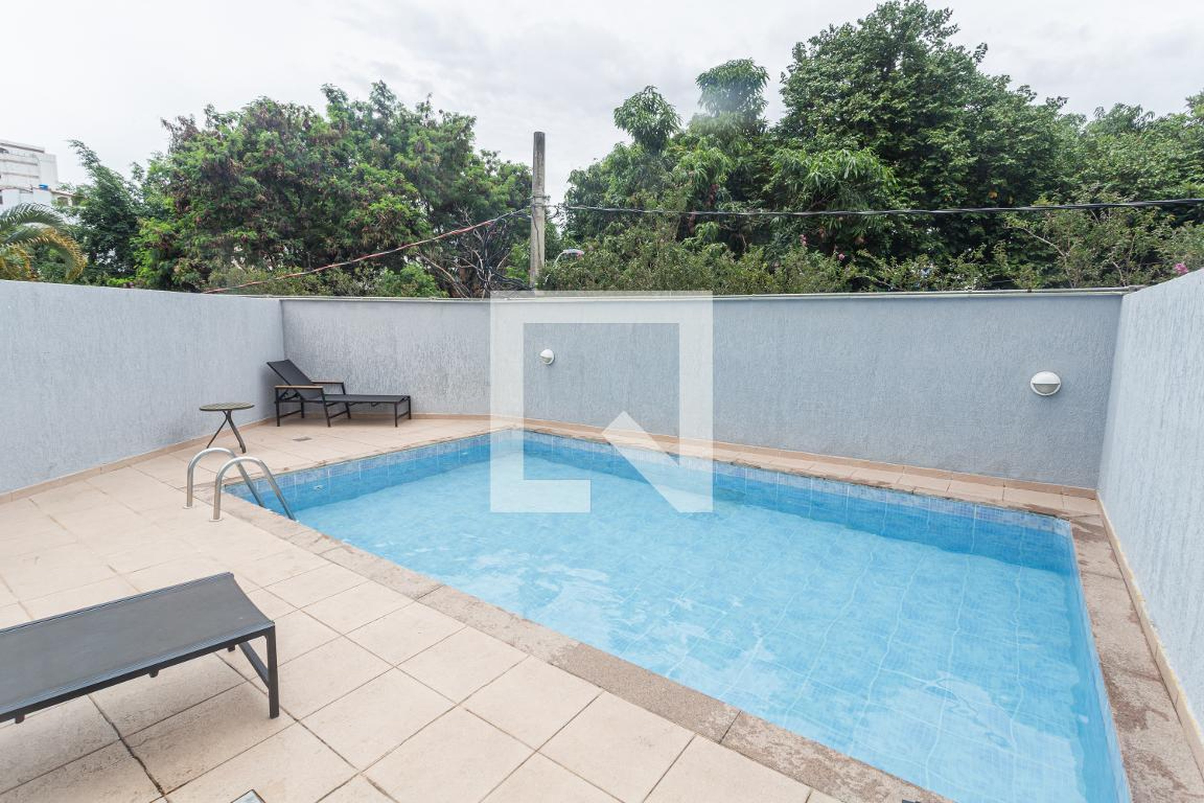 Área da Piscina - Edifício Ibiza