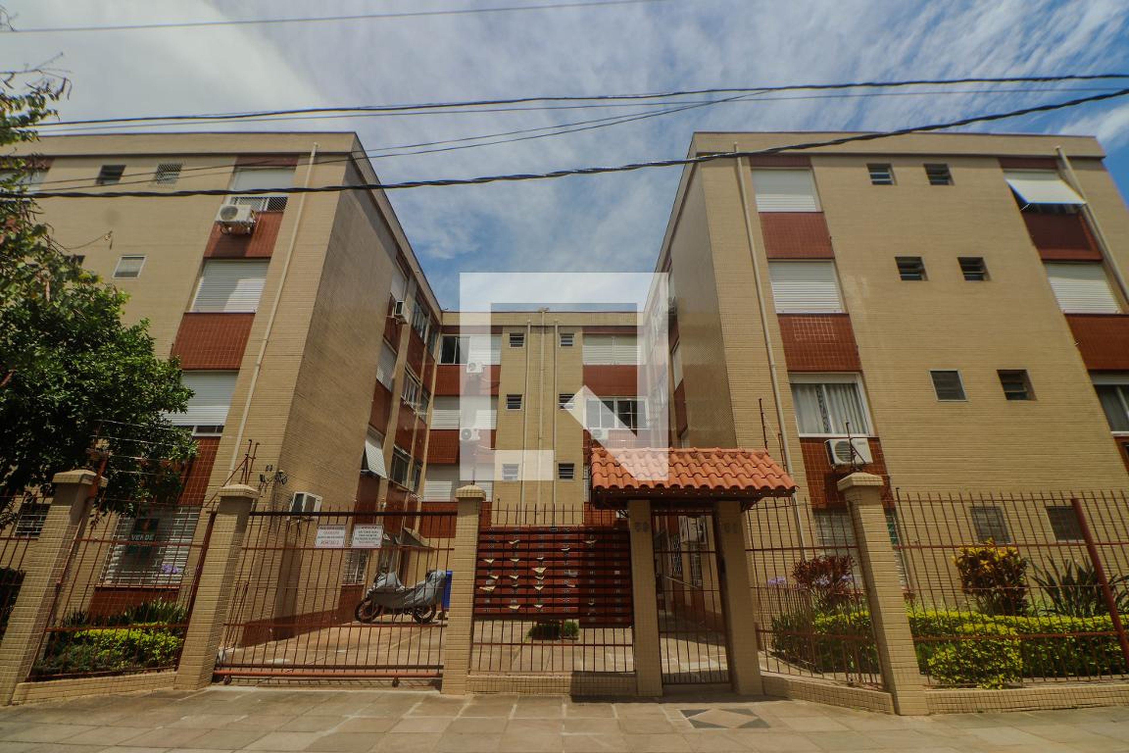 Fachada Condomínio em Rua João Cândido, 51