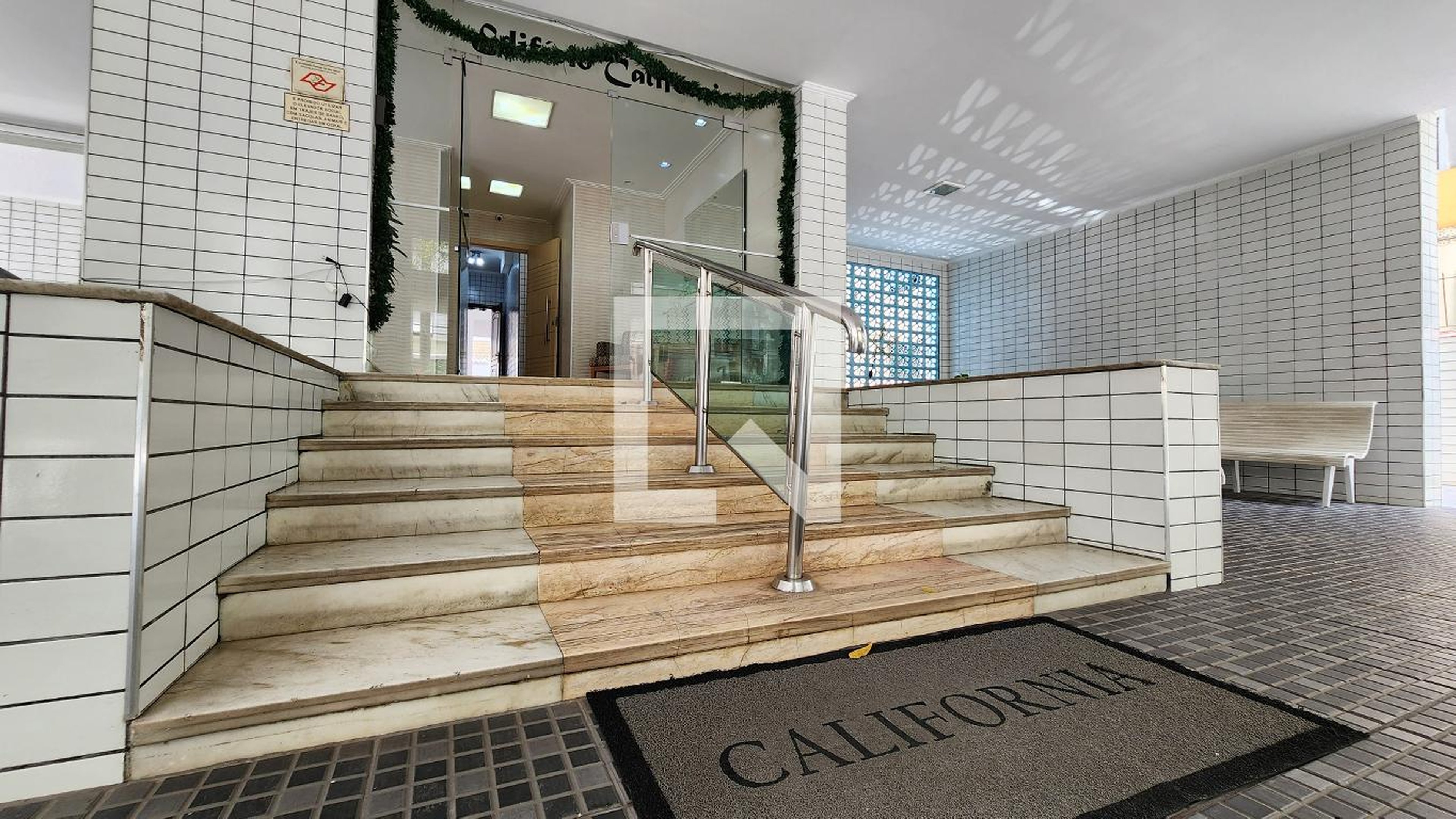 Hall de entrada - California