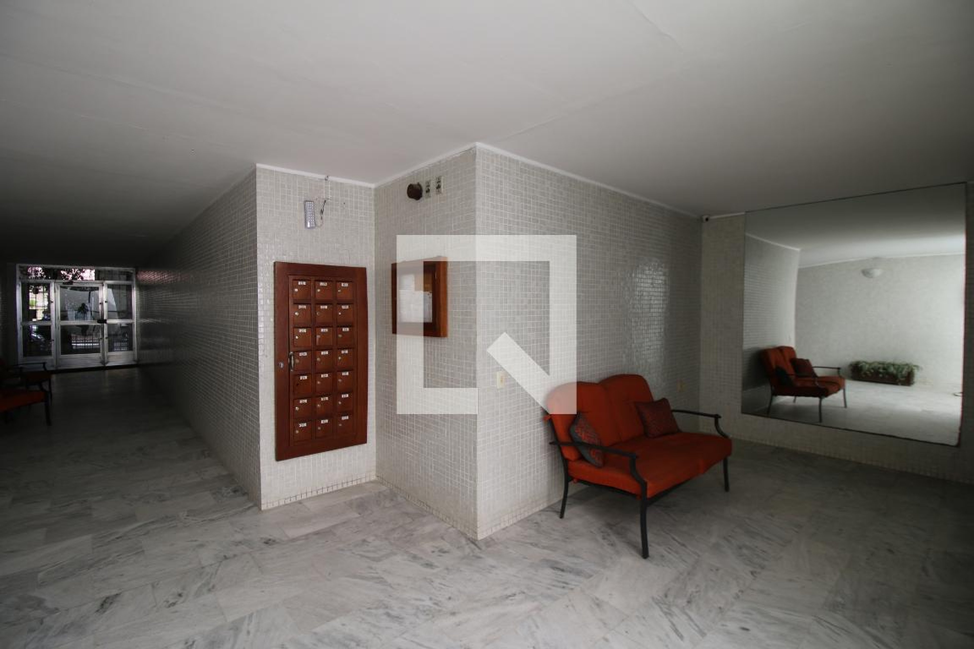 Hall de entrada - Edifício Euclides Faria