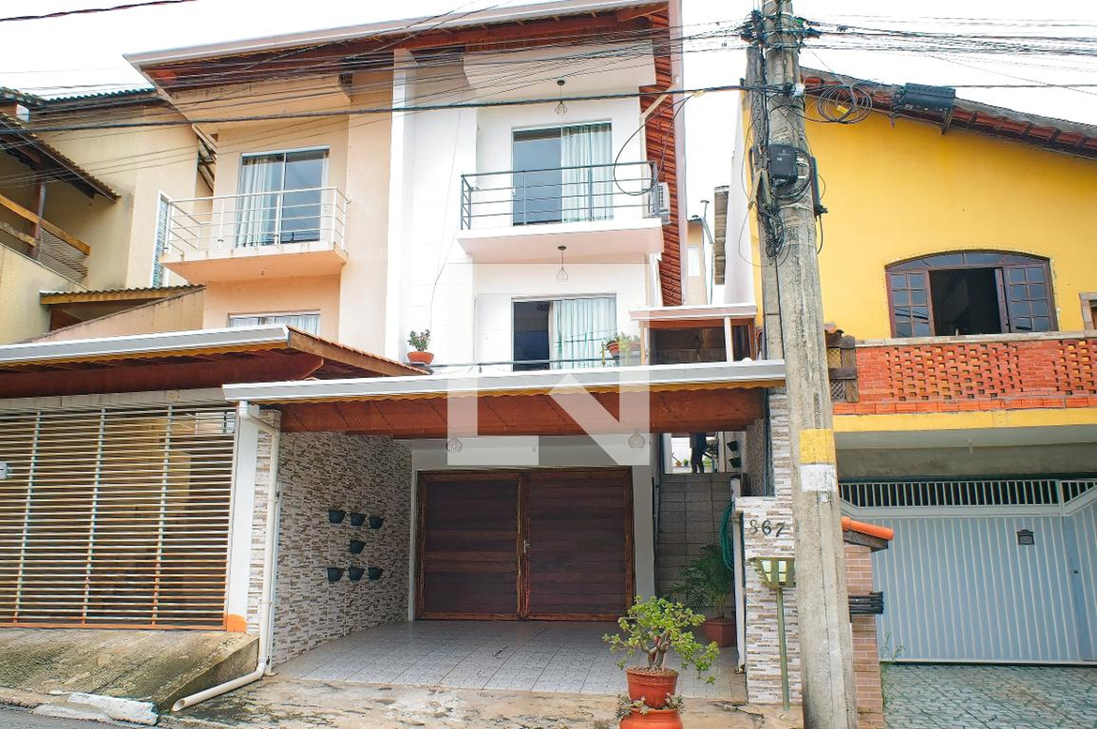 Fachada Condomínio em Rua Milano, 867