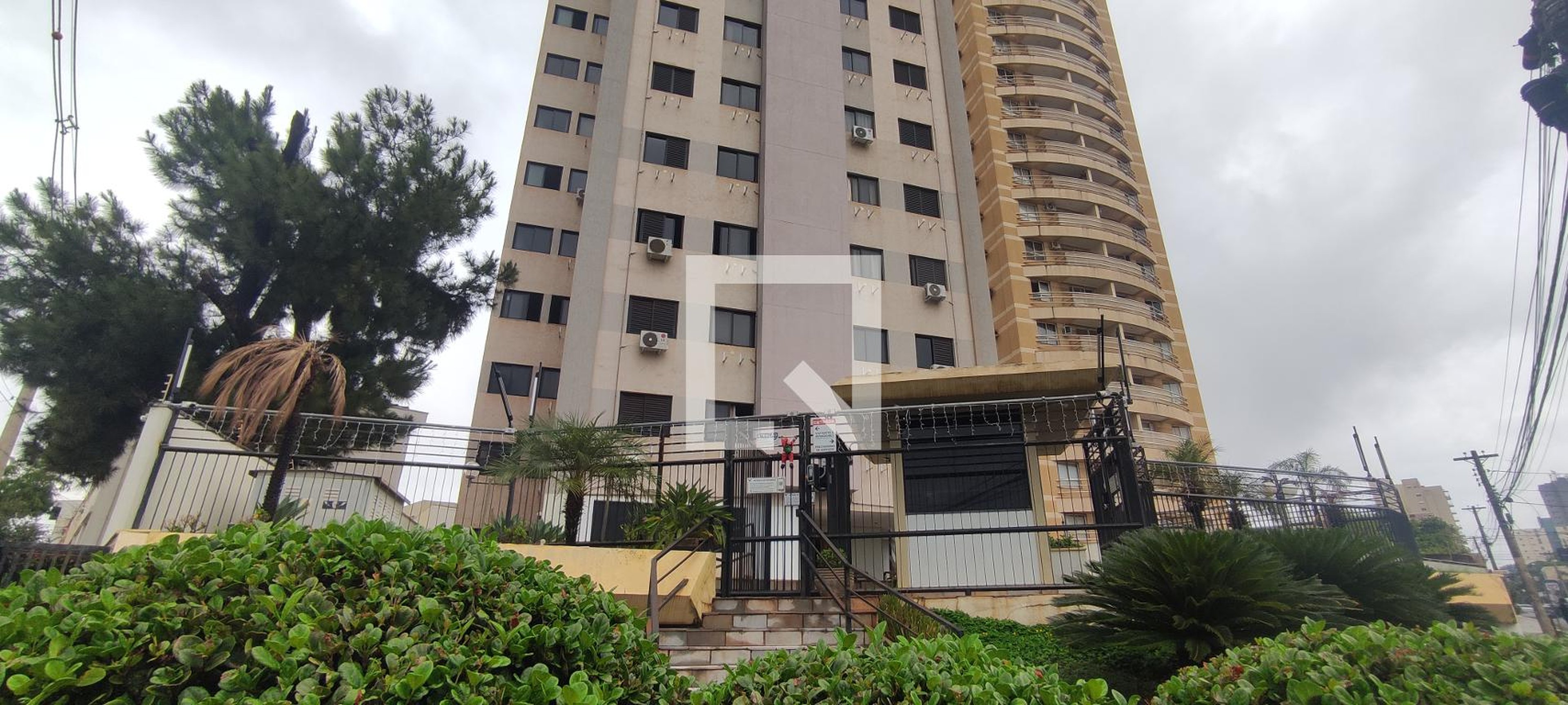 Fachada Edifício Jurupis